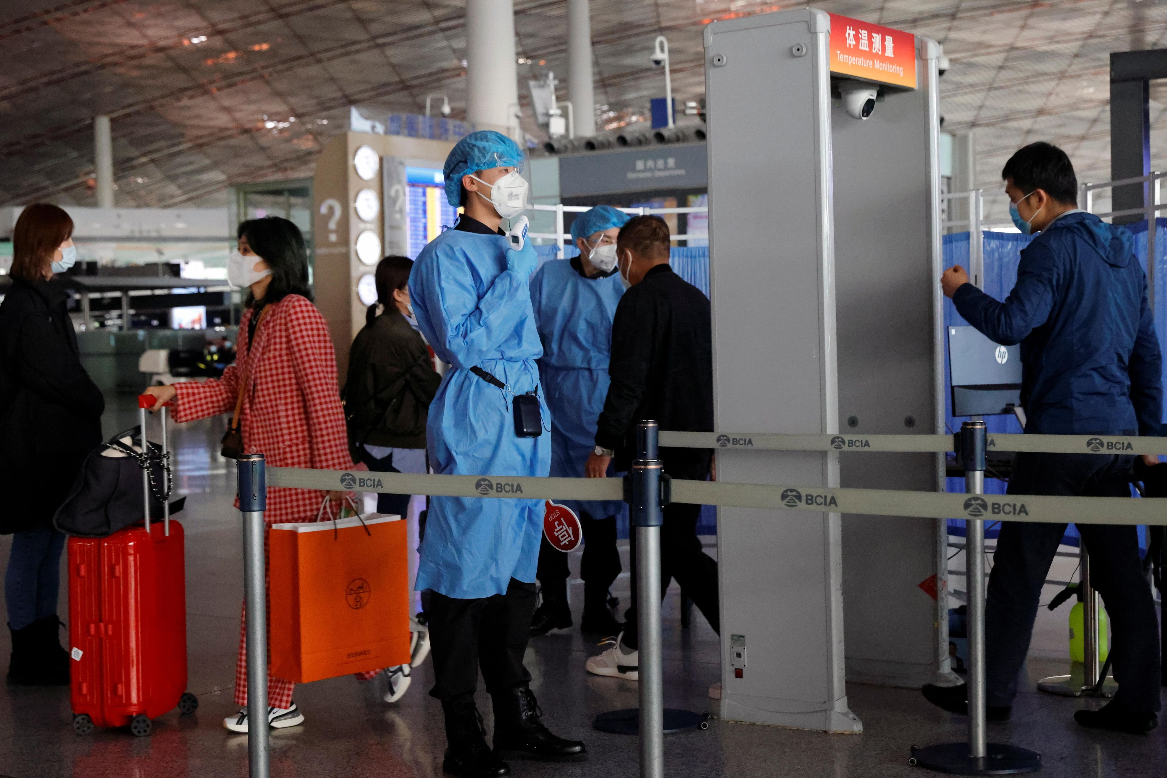 Controles en el aeropuerto de Pekín