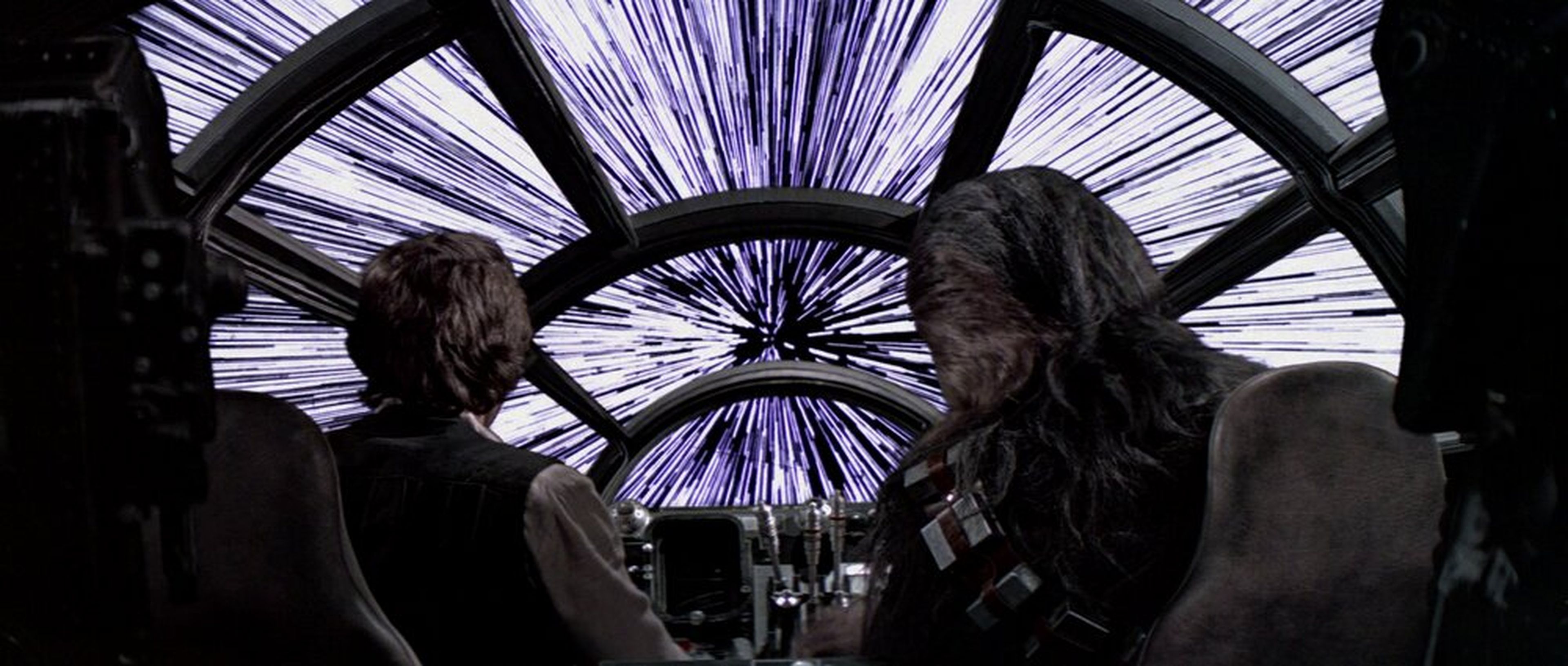 El Halcón Milenario de 'Star Wars' alcanza la velocidad de la luz.