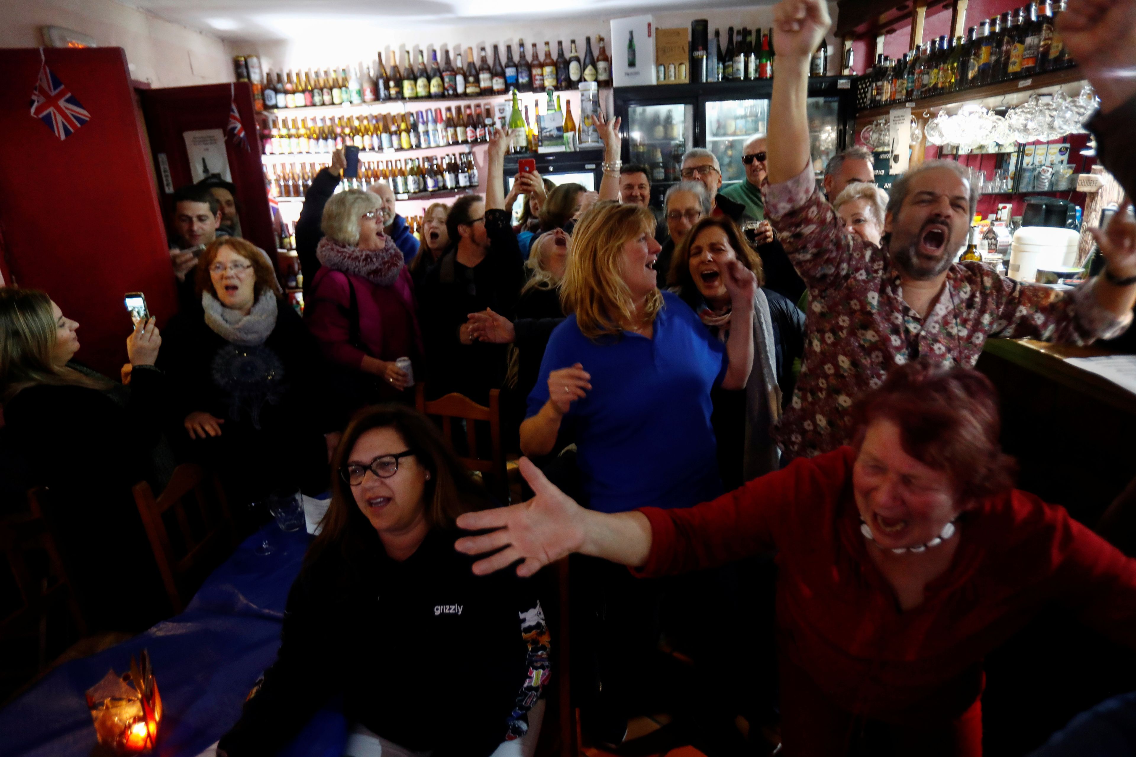 Los residentes británicos del sur de España celebraban el anuncio de la cuenta atrás para el brexit.