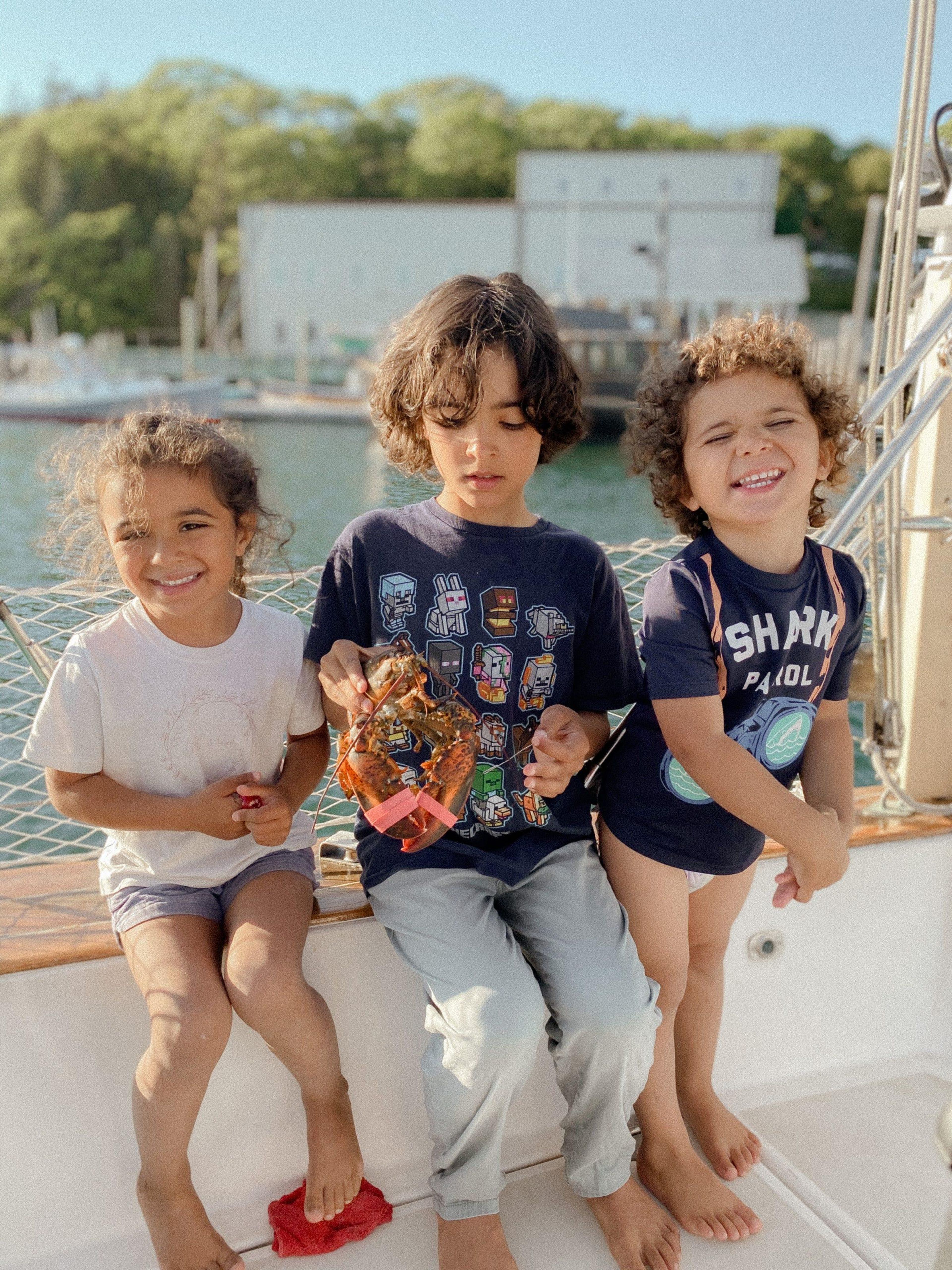 Samantha y Aaron le dijeron a 'Business Insider' que a sus hijos les encanta la vida en el navío y que están ansiosos por ver lo que les depara el día siguiente.