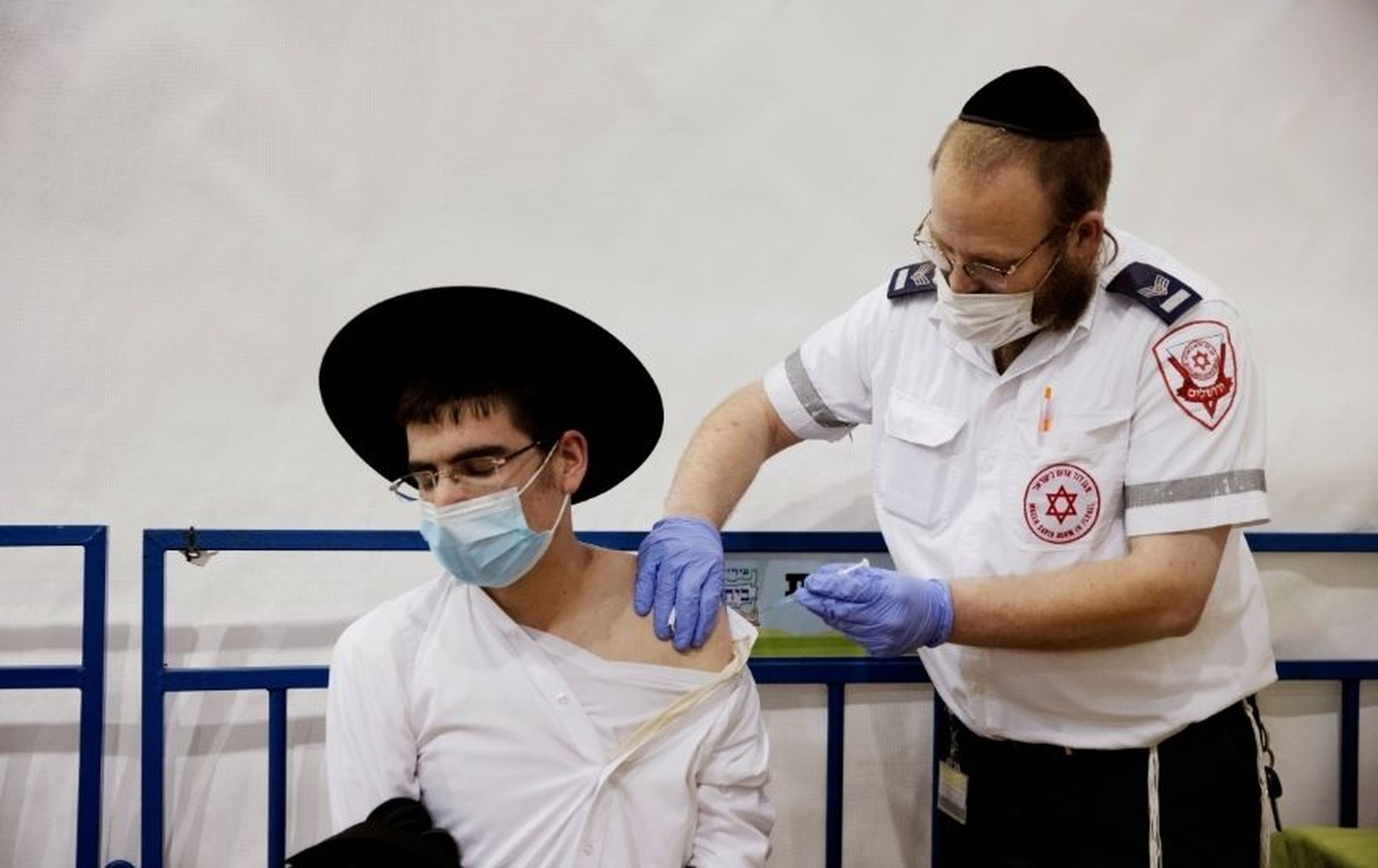 El 58,82 % de la población israelí está ya vacunada (Reuters)