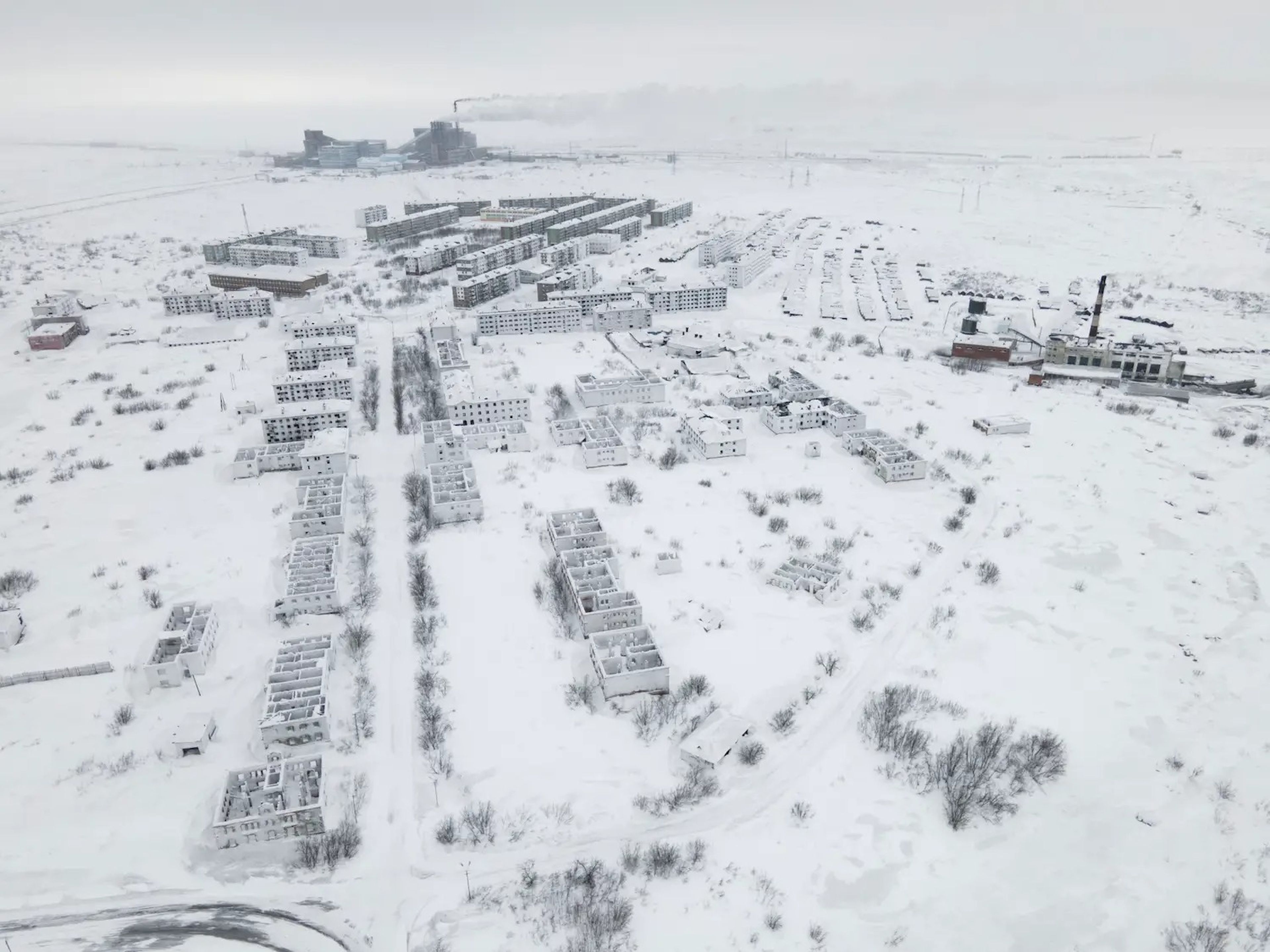 Con un dron, Passer fotografió estos pueblos abandonados.