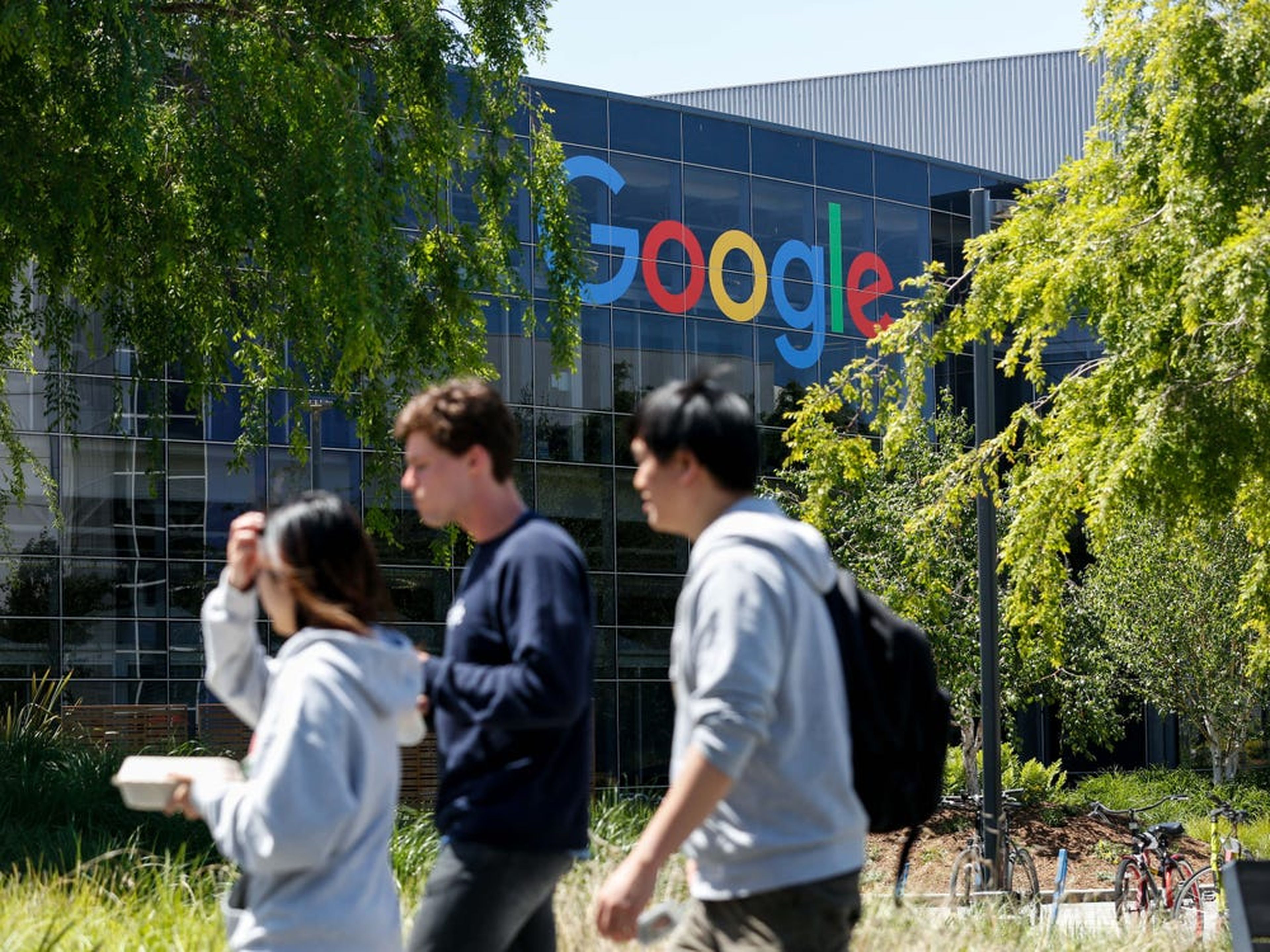 Google dice que tratará sus certificados como el equivalente a un título de 4 años.