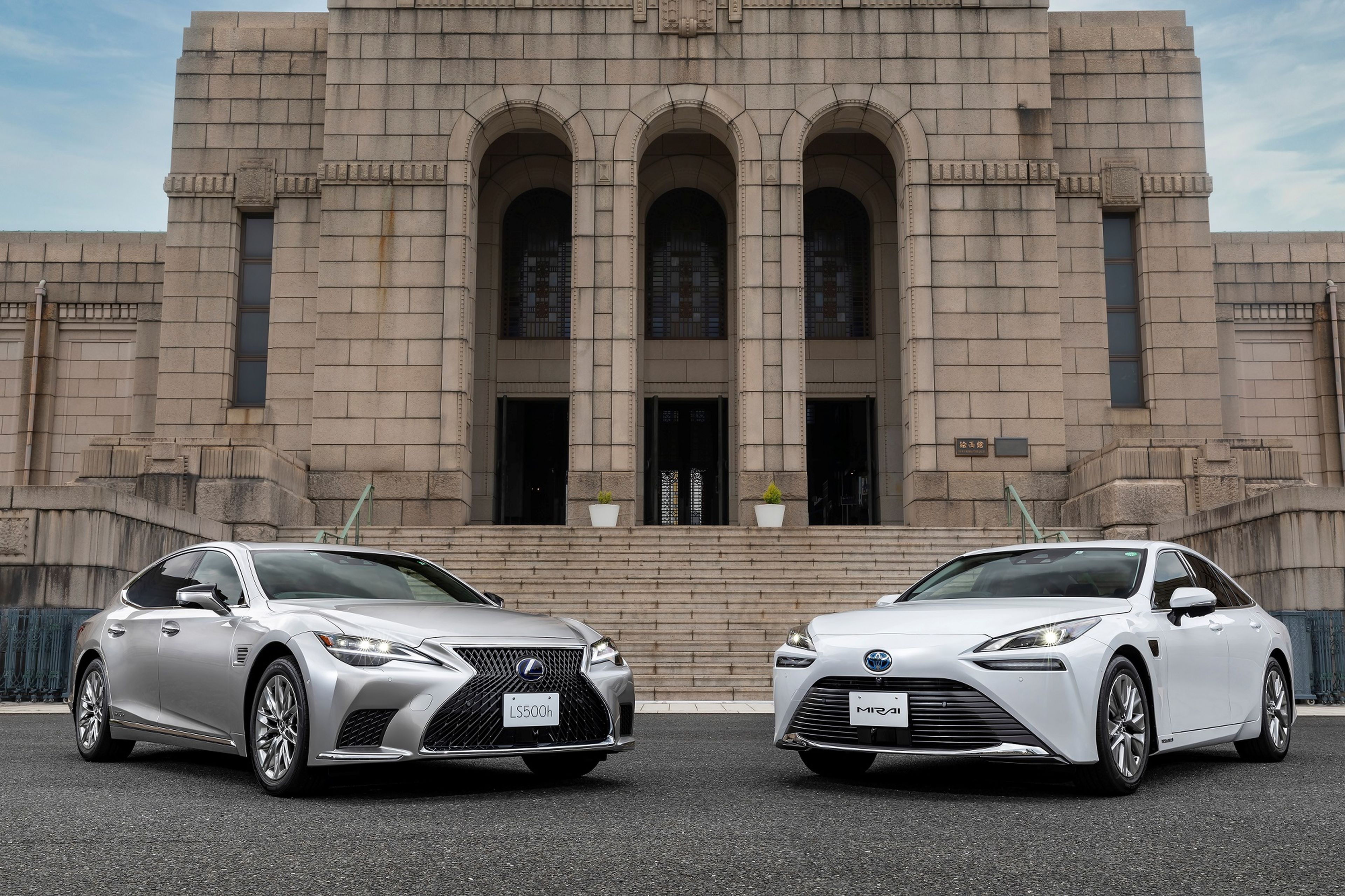 Lexus LS y Toyota Mirai, con el nuevo sistema de conducción autónoma de la marca