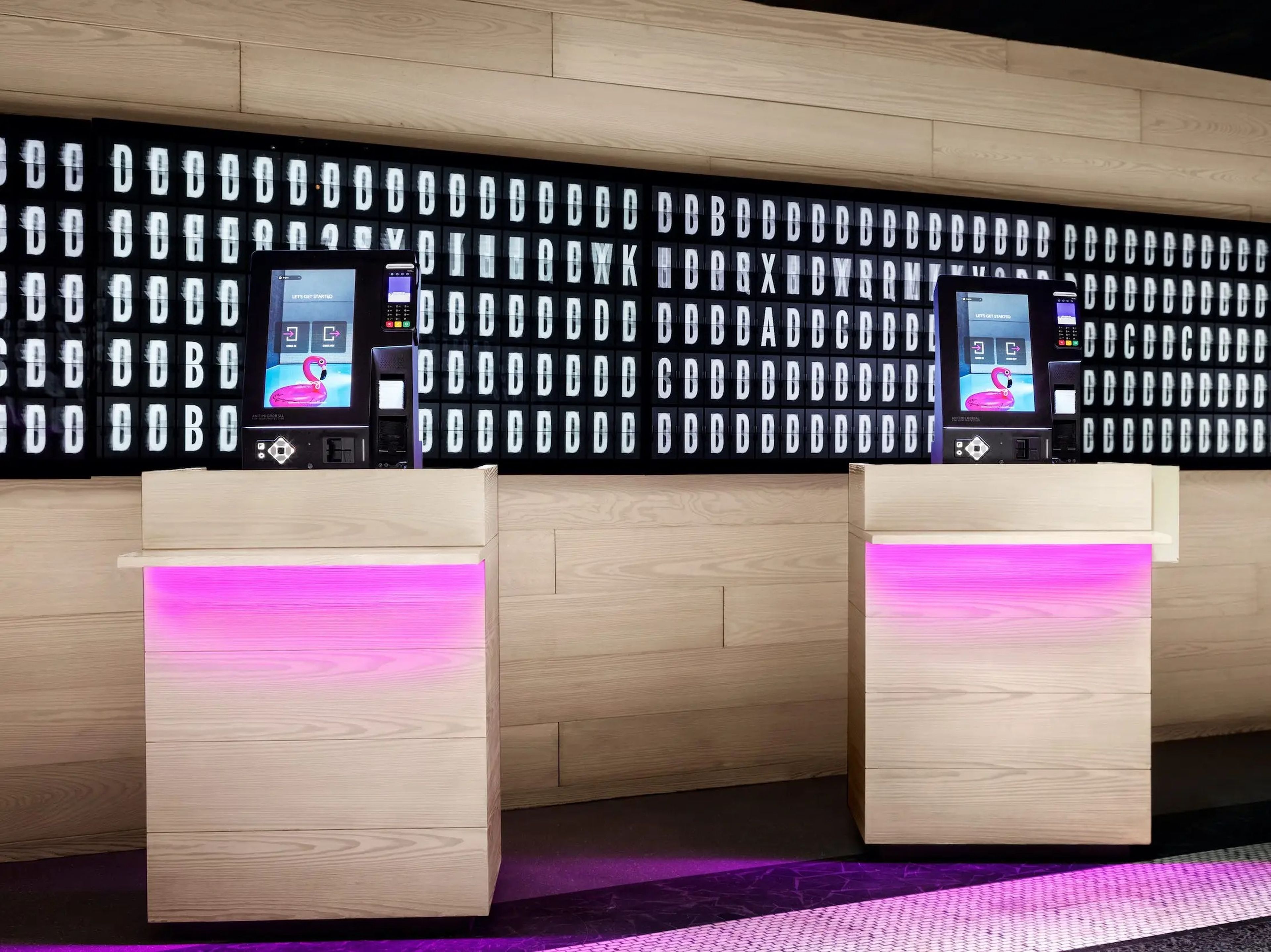 Moxy NYC Times Sq_Contactless_Kiosk_01 credit Marriott International