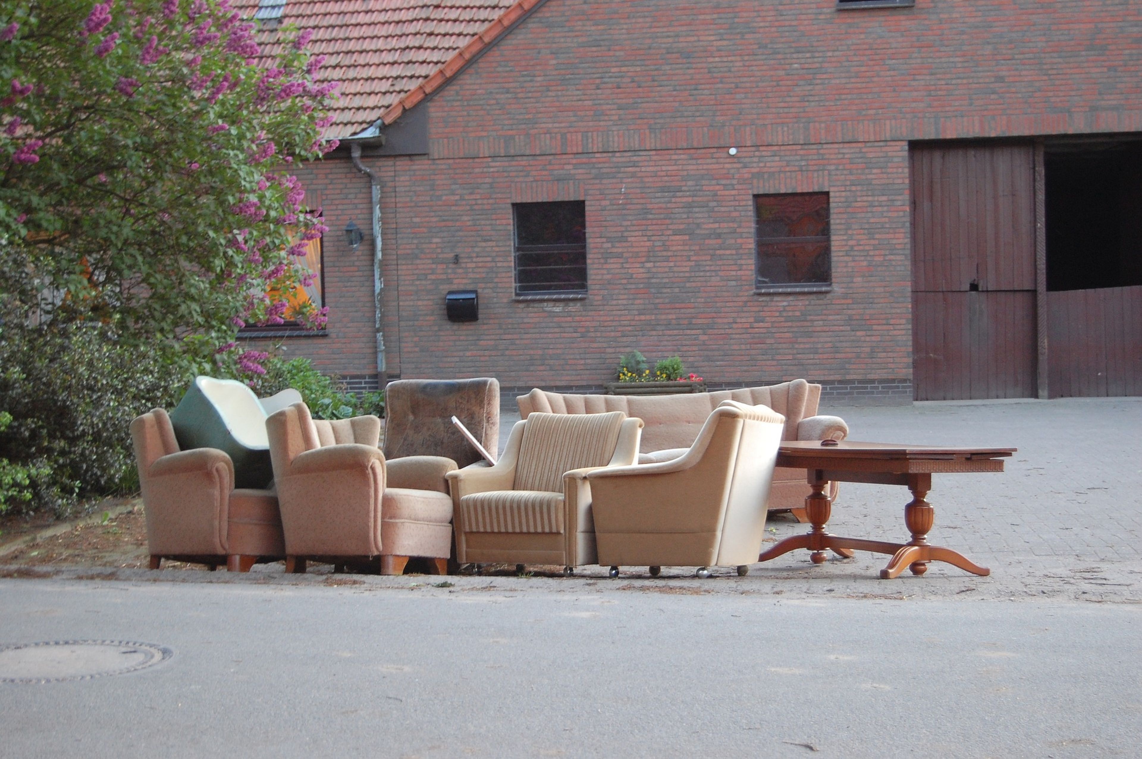 Muebles usados en la calle
