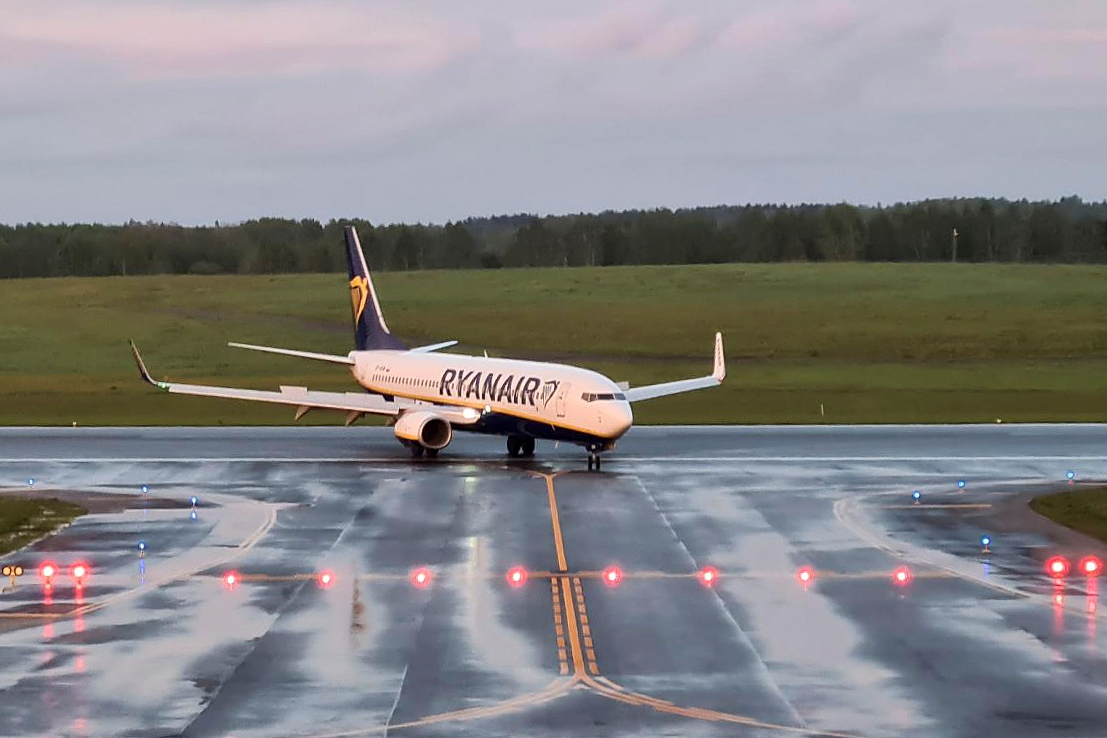 Llegada a Vilnius del vuelo de Ryanair desviado a Minsk por las autoridades de Bielorrusia
