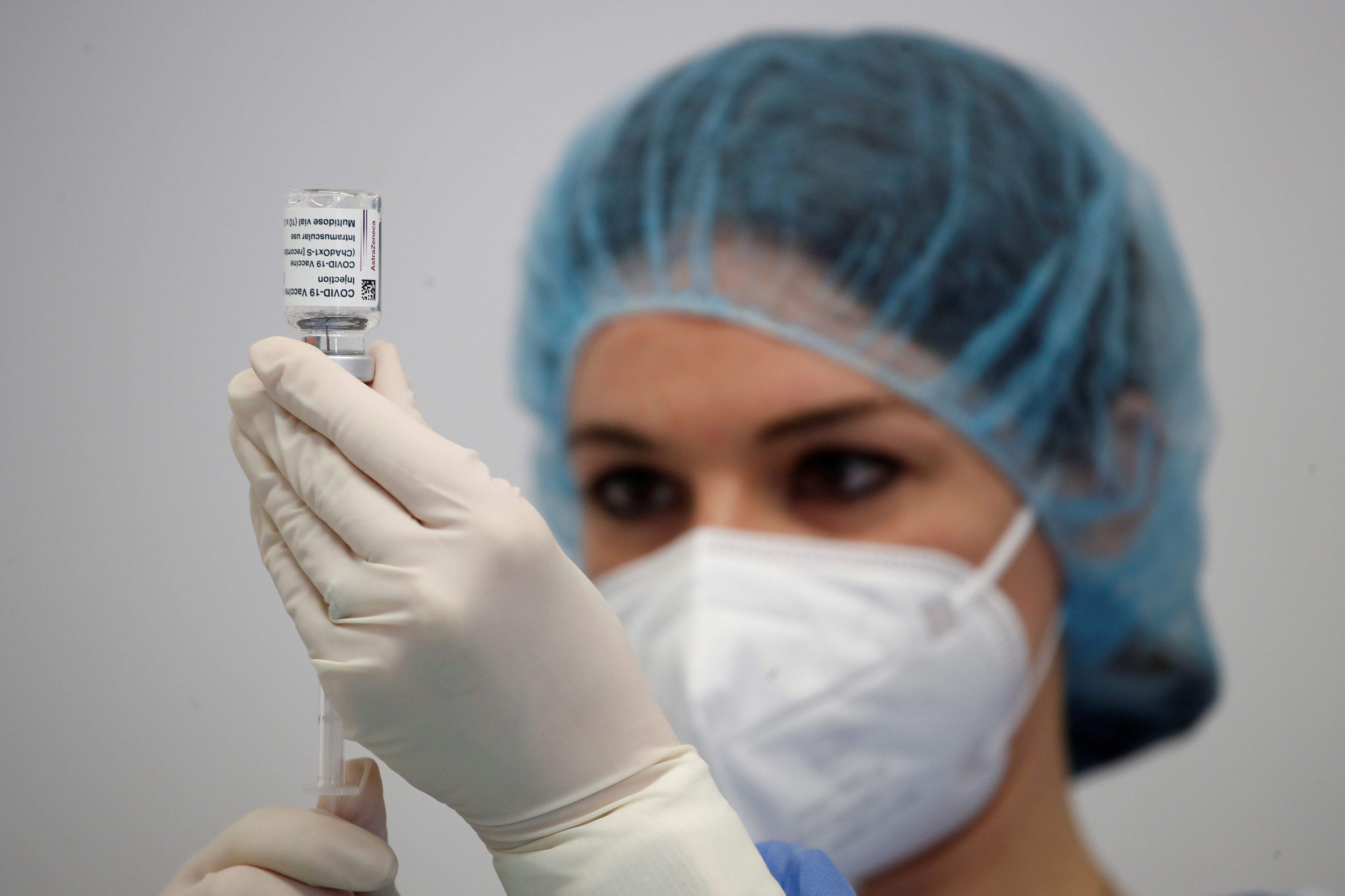 Una nueva y prometedora vacuna podría proteger de múltiples coronavirus, incluidos algunos que aún no han saltado a los humanos