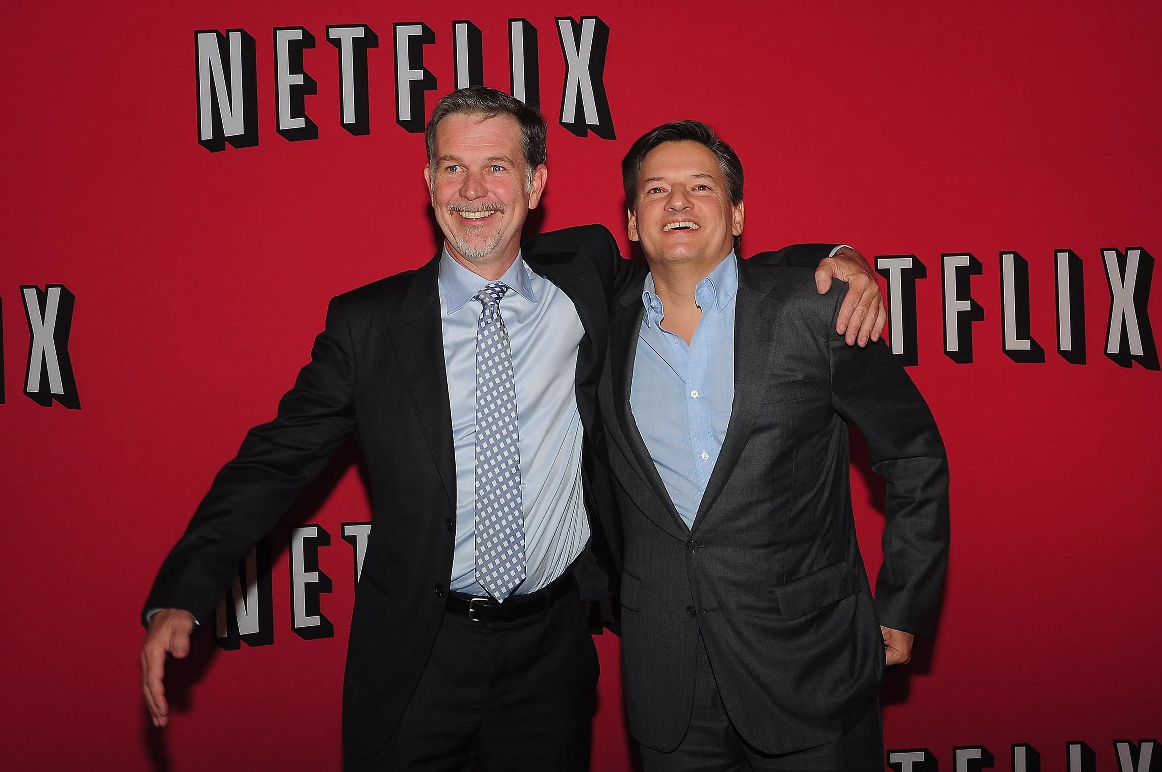 Los codirectores generales de Netflix: Reed Hastings (izquierda) y Ted Sarandos (derecha).