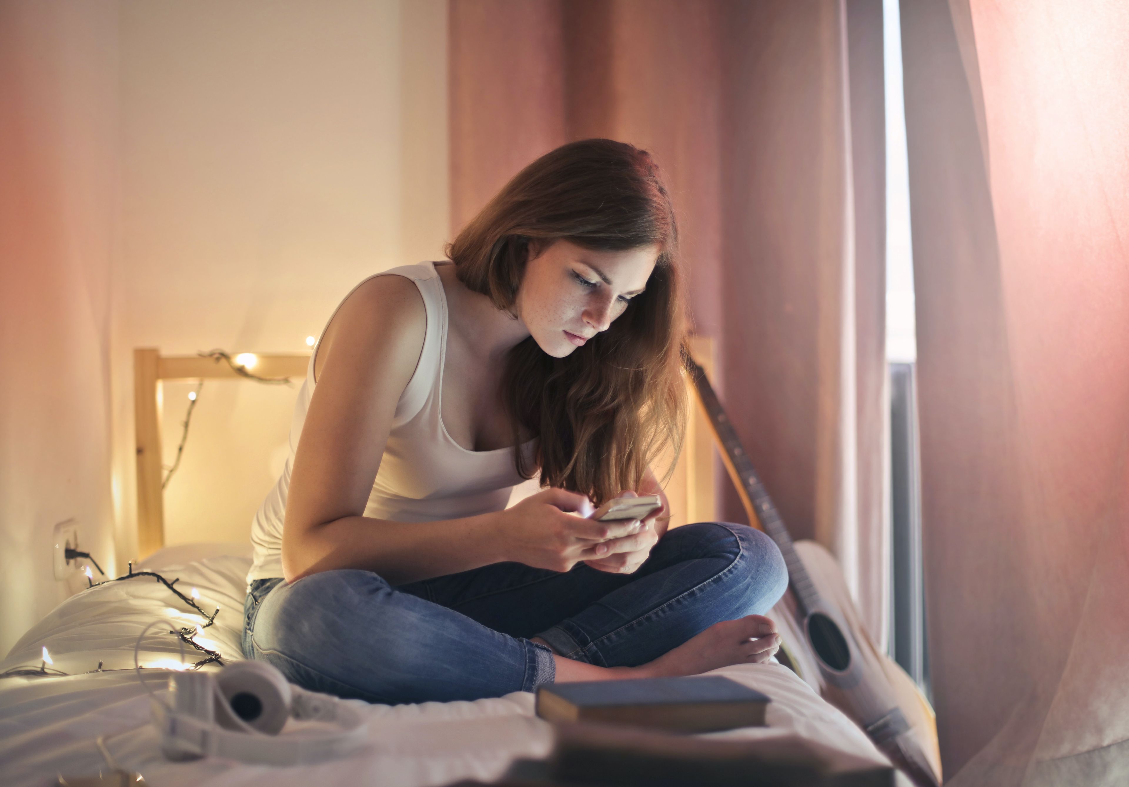 La relación entre el uso de la tecnología y el impacto en la salud mental no ha aumentado en los adolescentes, sugiere un estudio