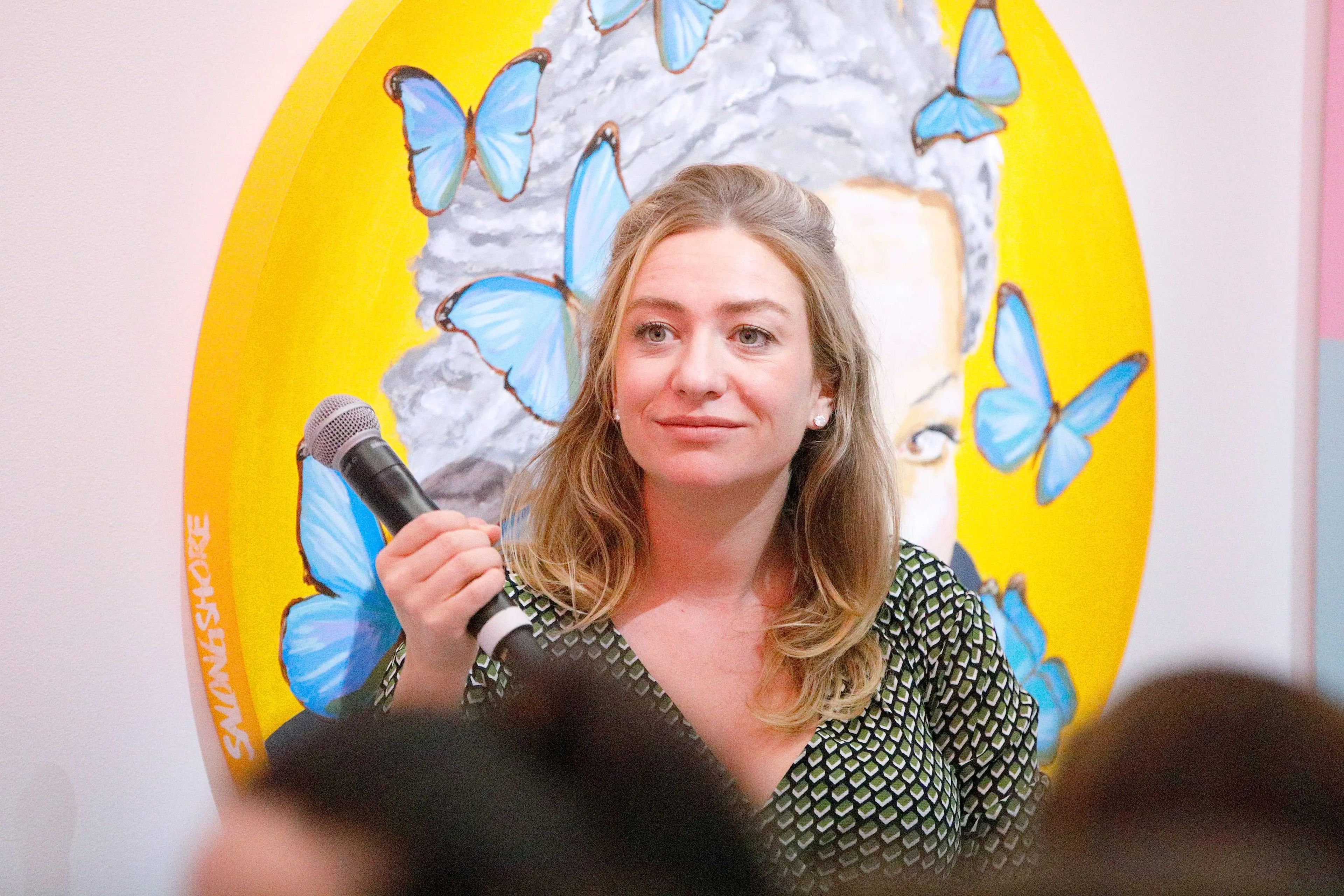 Whitney Wolfe Herd hablando en un evento en Nueva York en 2019.