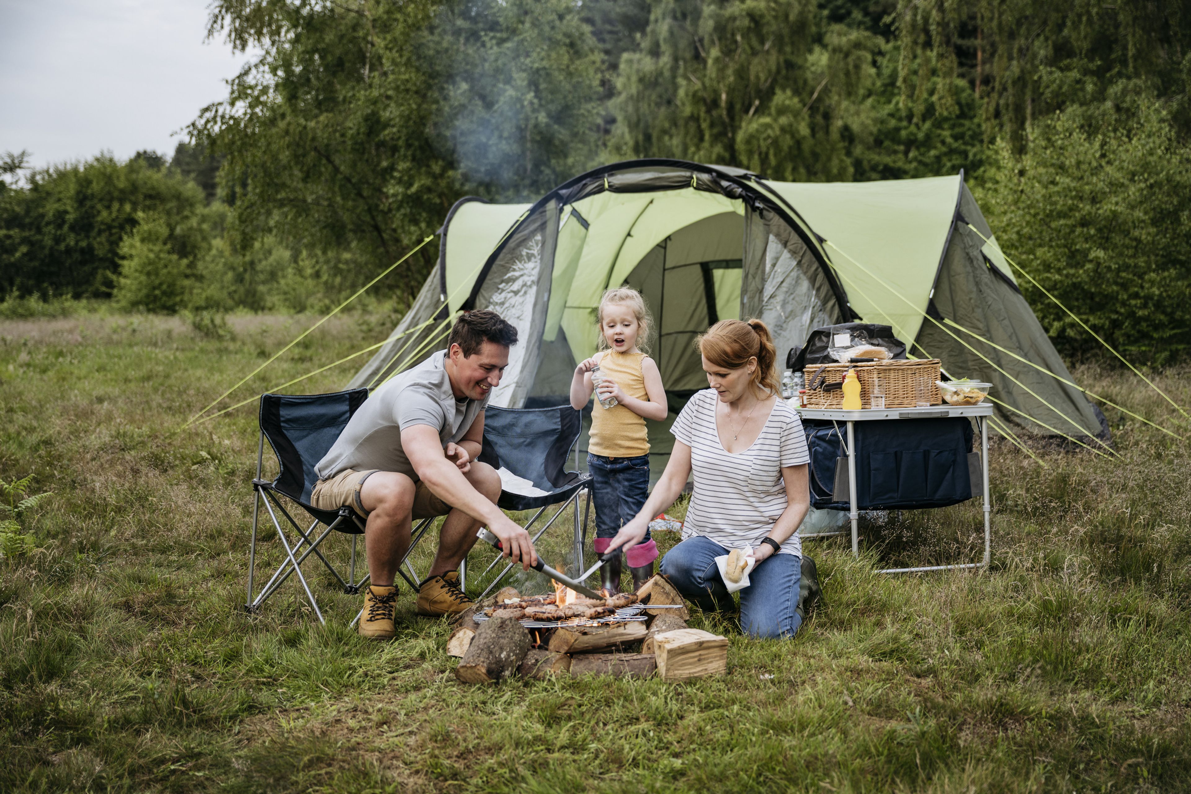 Acampada camping familia
