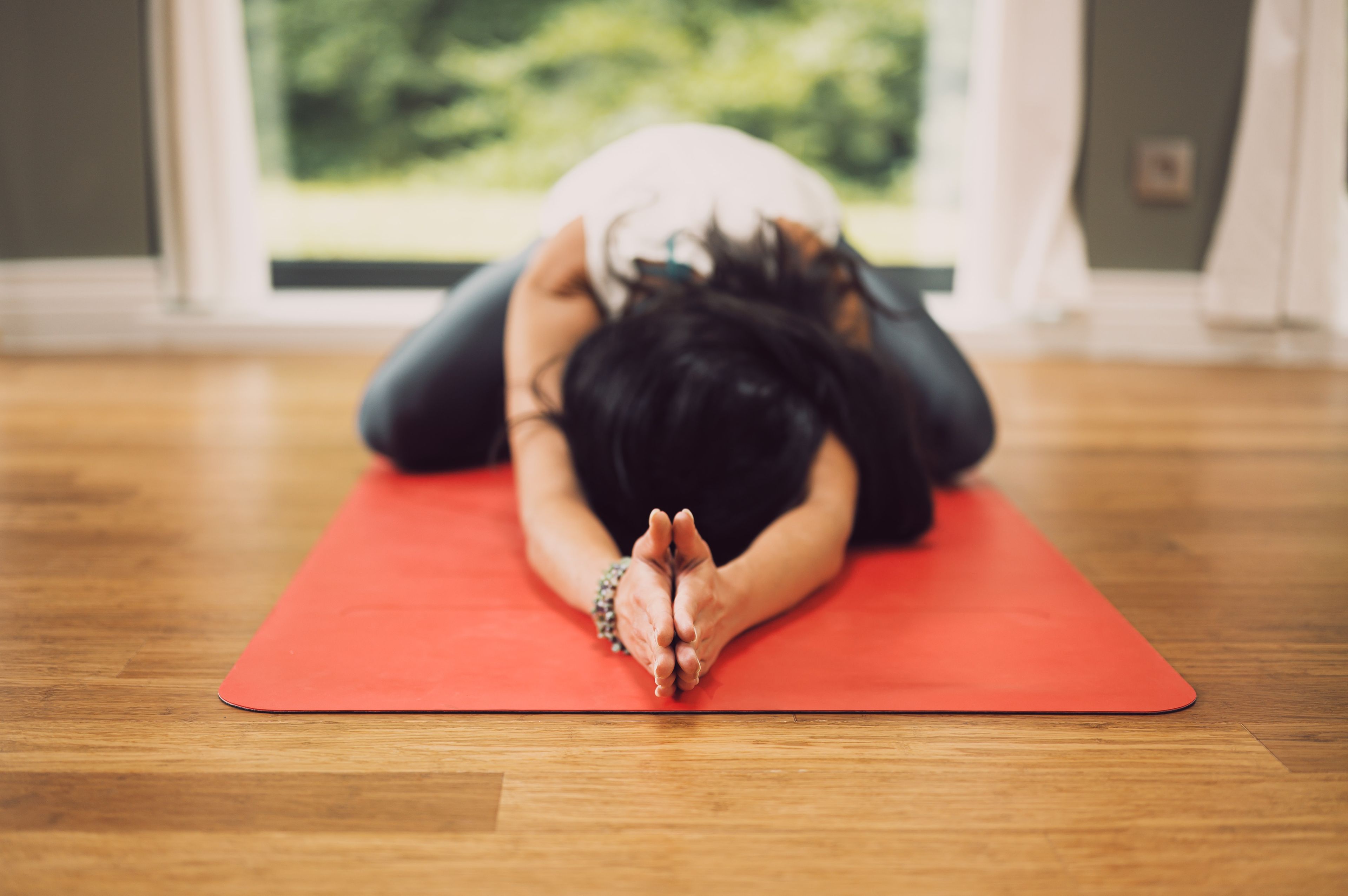 posturas yogas para ganar elasticidad a partir de los 40