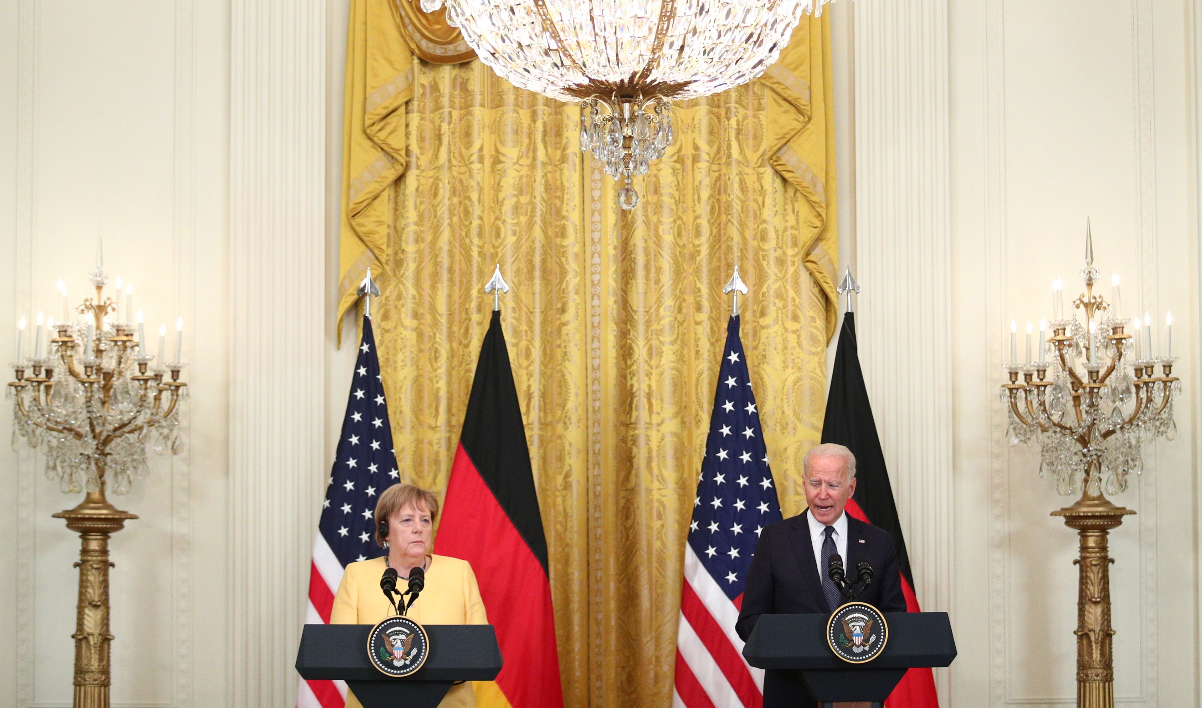 Angela Merkel y Joe Biden durante un acto en la Casa Blanca en julio de 2021.