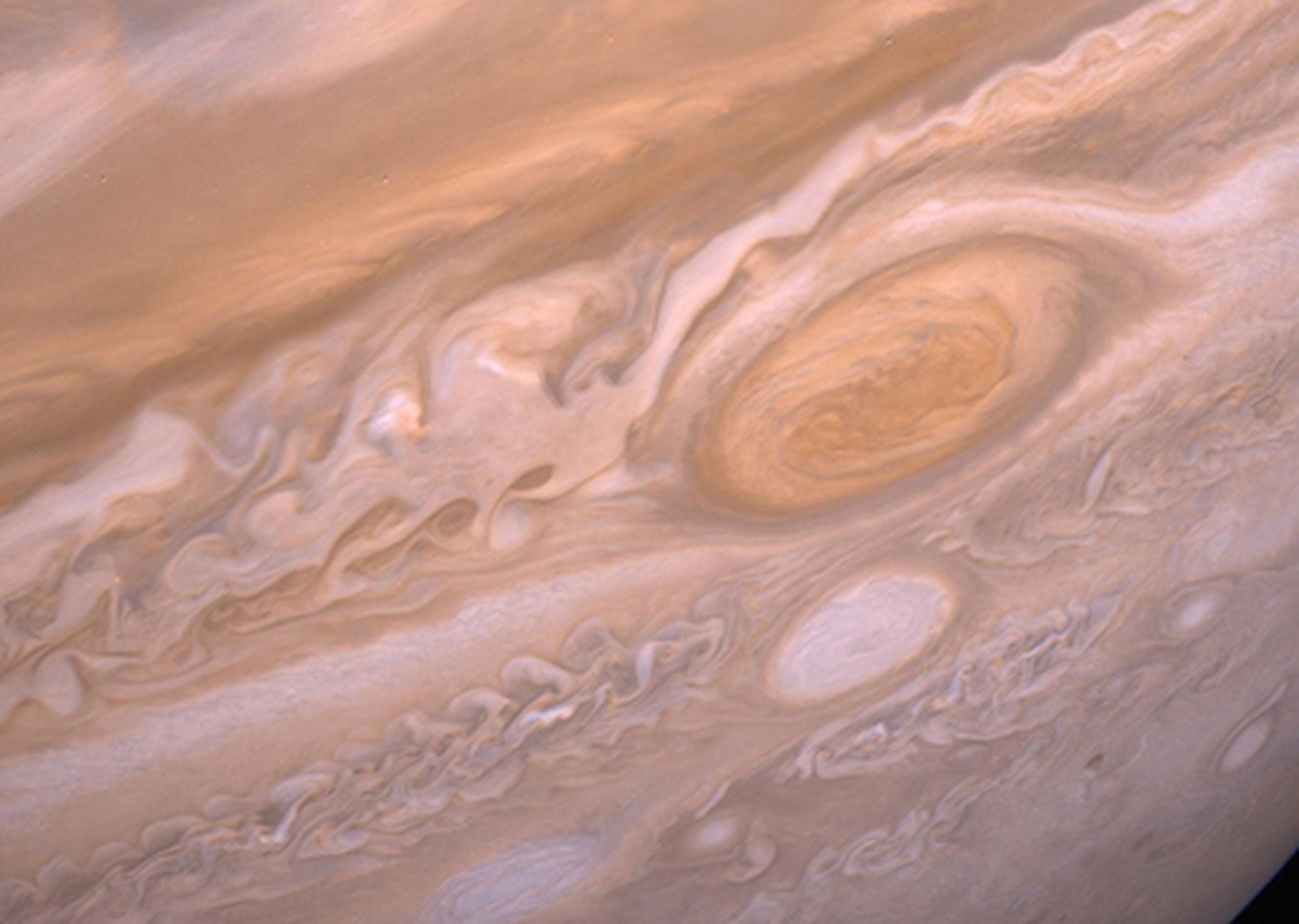 Imagen tomada por la Voyager 2 de la Gran Mancha Roja de Júpiter.