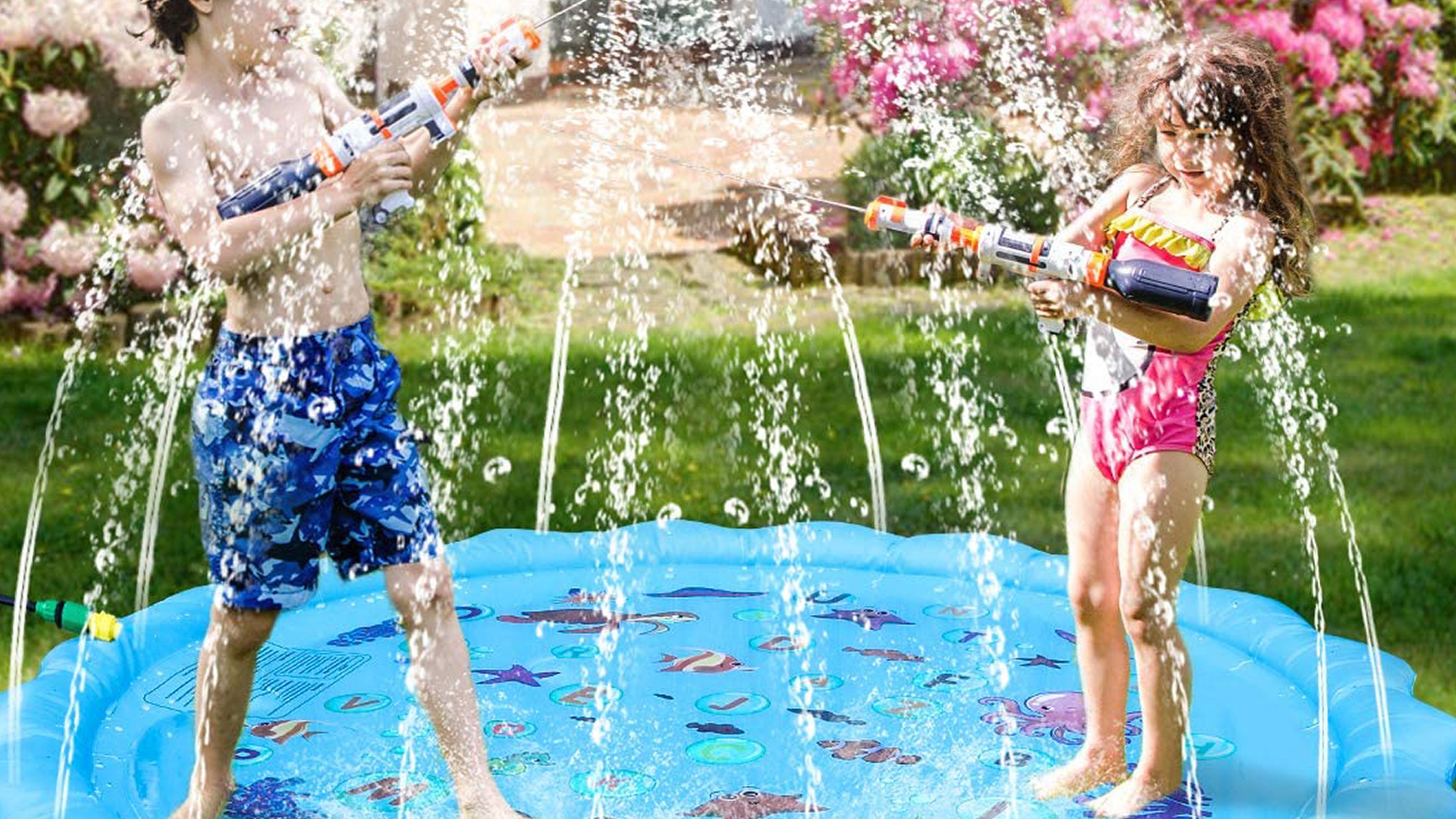 Juguetes de agua para que los niños se en la piscina | Business Insider España