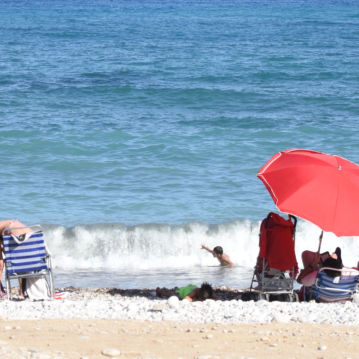 5 neveras de playa baratas que te envían gratis a donde tú quieras