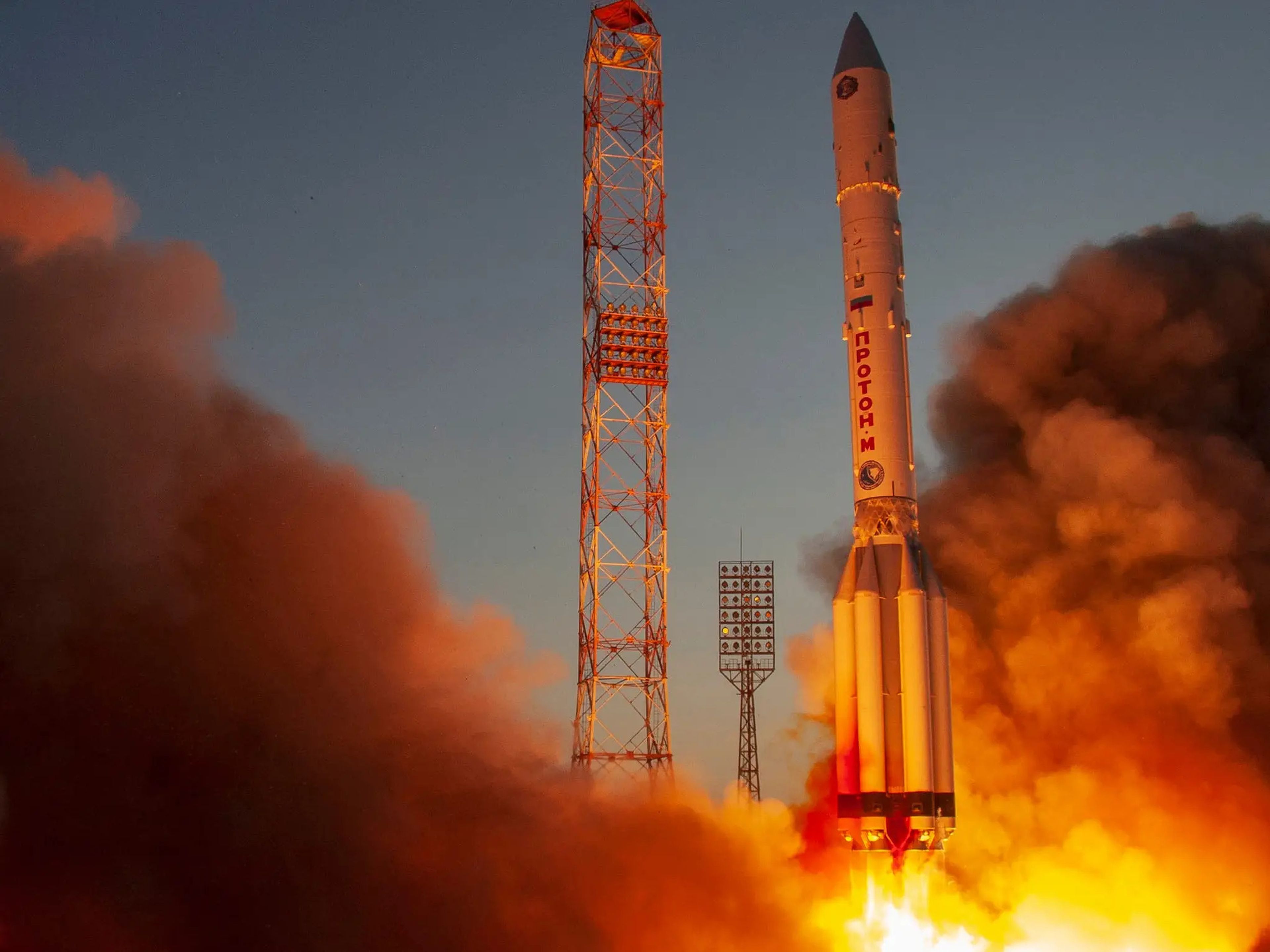 Un cohete Proton-M que lleva el módulo Nauka despega desde la plataforma de lanzamiento en las instalaciones espaciales de Rusia en Baikonur, Kazajstán, el 21 de julio de 2021.