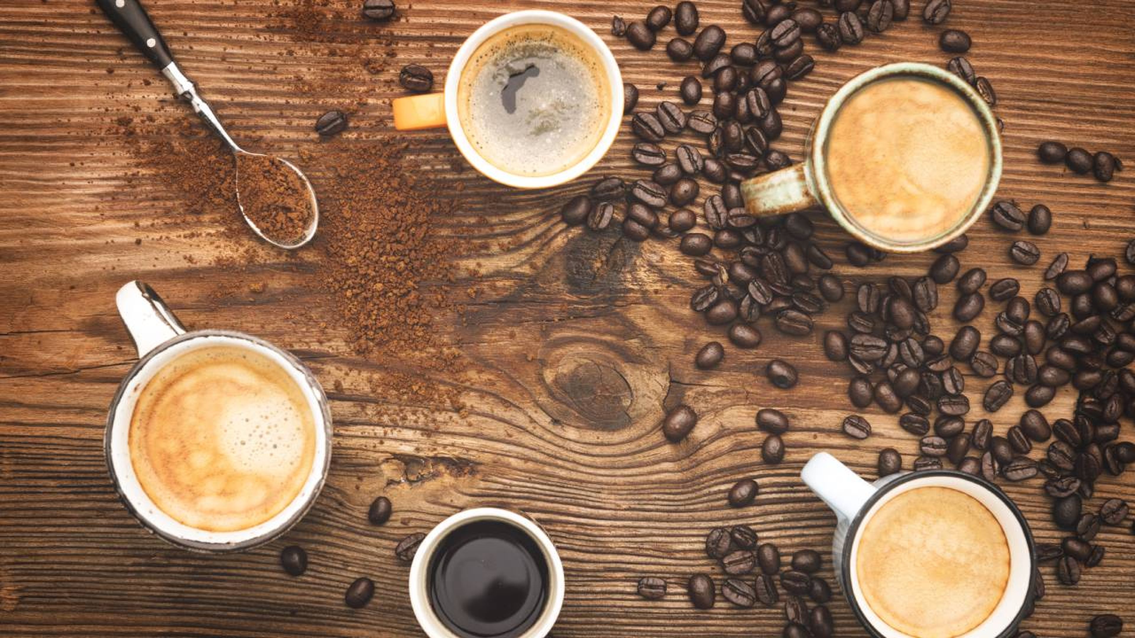 Por qué no deberías beber café nada más despertarte y cuál es la