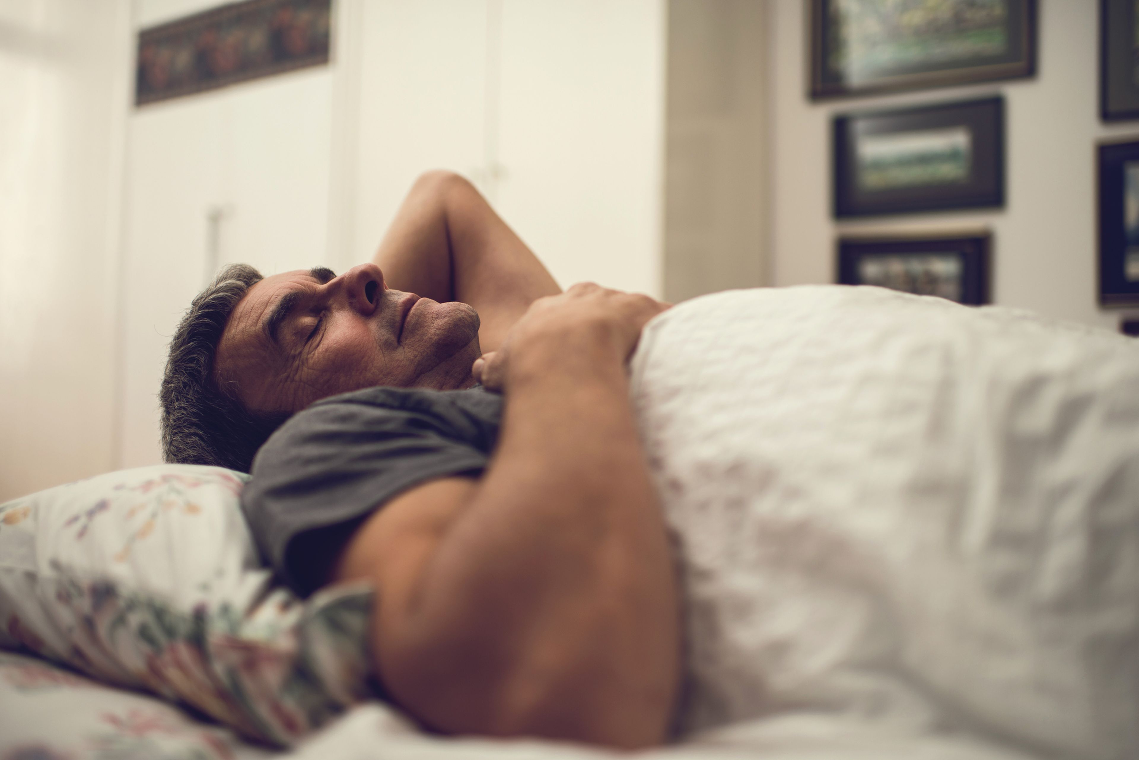 Almohadas según tu postura al dormir: de lado, boca arriba o boca abajo 