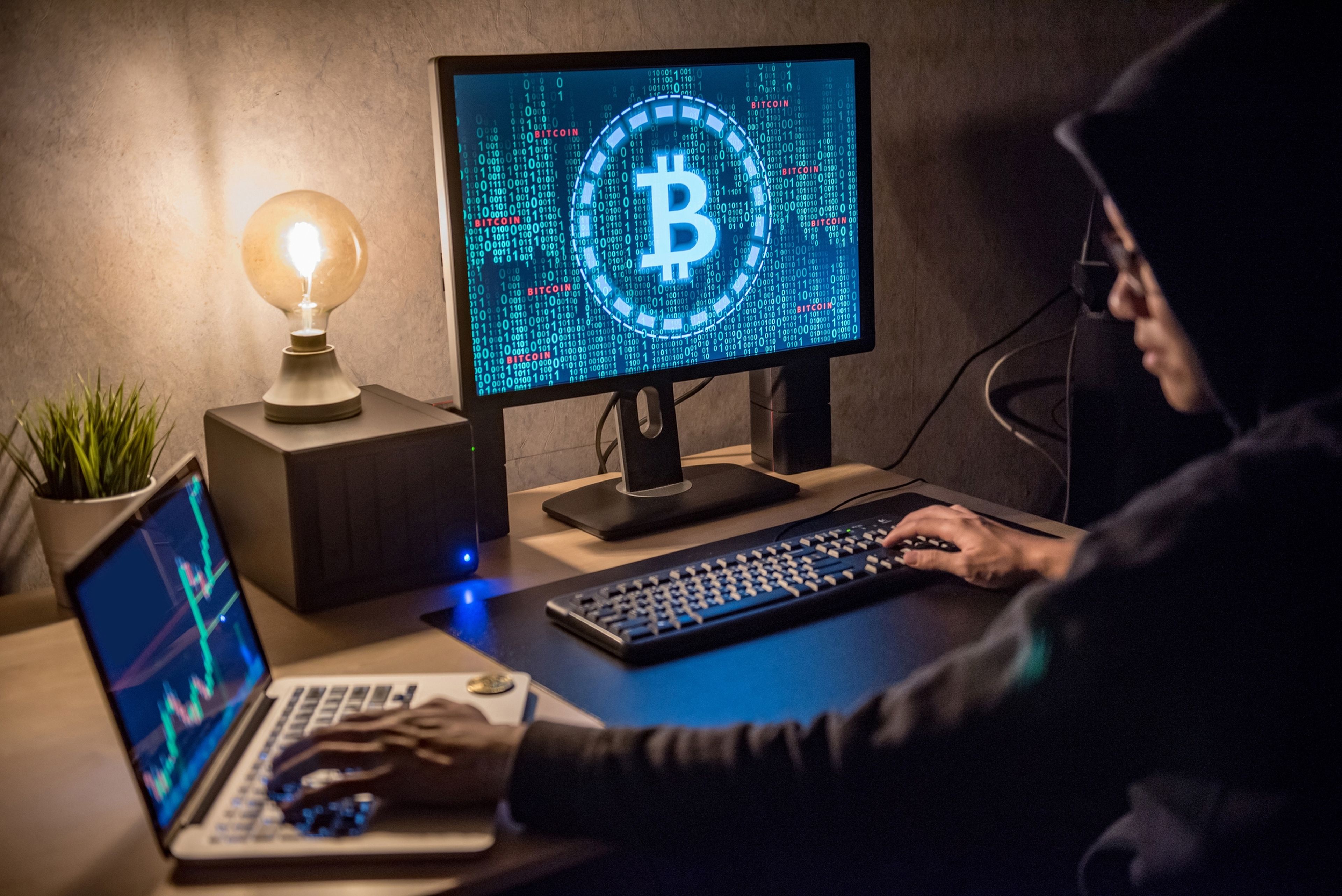 El hacker que robó 600 millones en criptomonedas lo hizo 'por diversión', cobra una recompensa por devolverlas