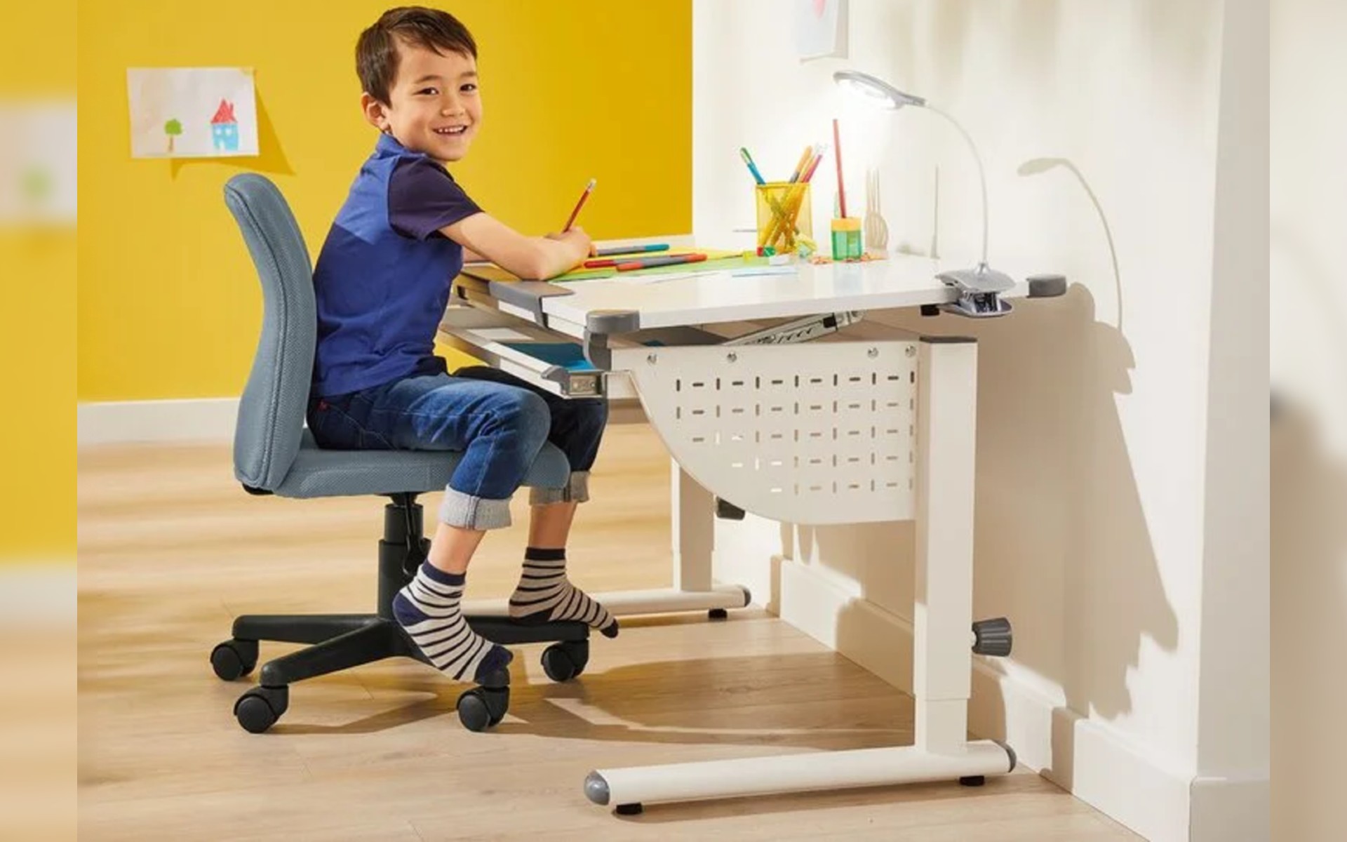 Lidl vende el escritorio infantil regulable que no encontrarás en IKEA