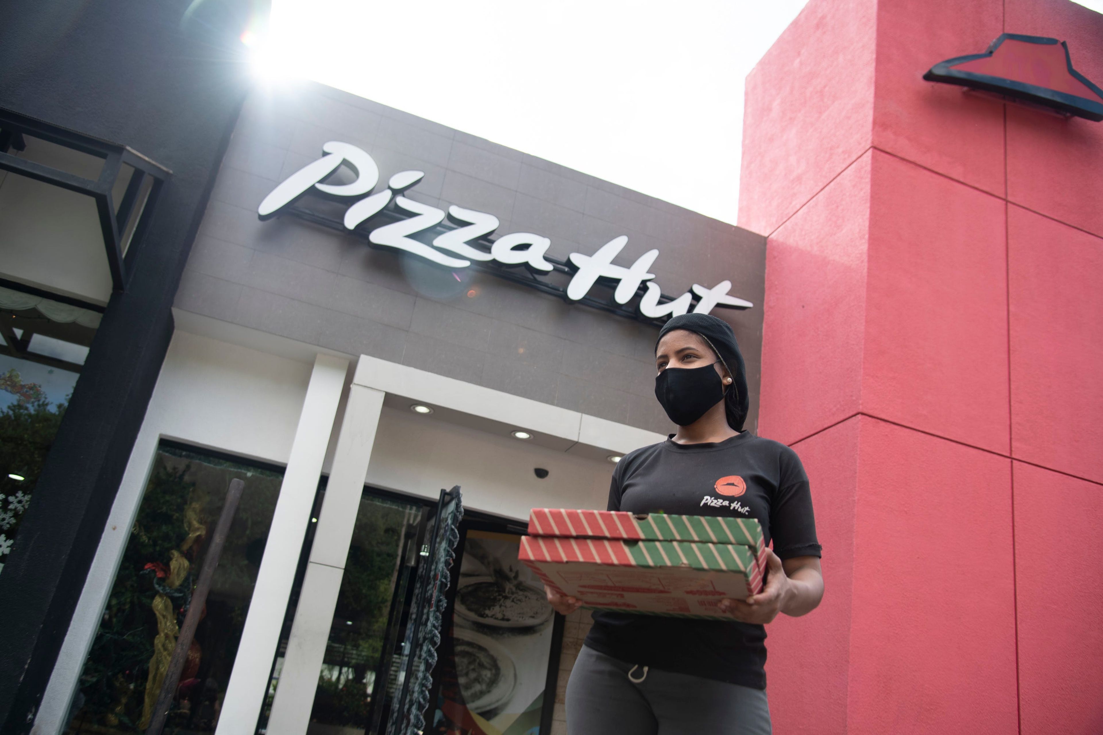 Pizza Hut está intentando desarrollar su propia tecnología de IA para recomendar a los clientes pedidos de comida en función del tiempo.