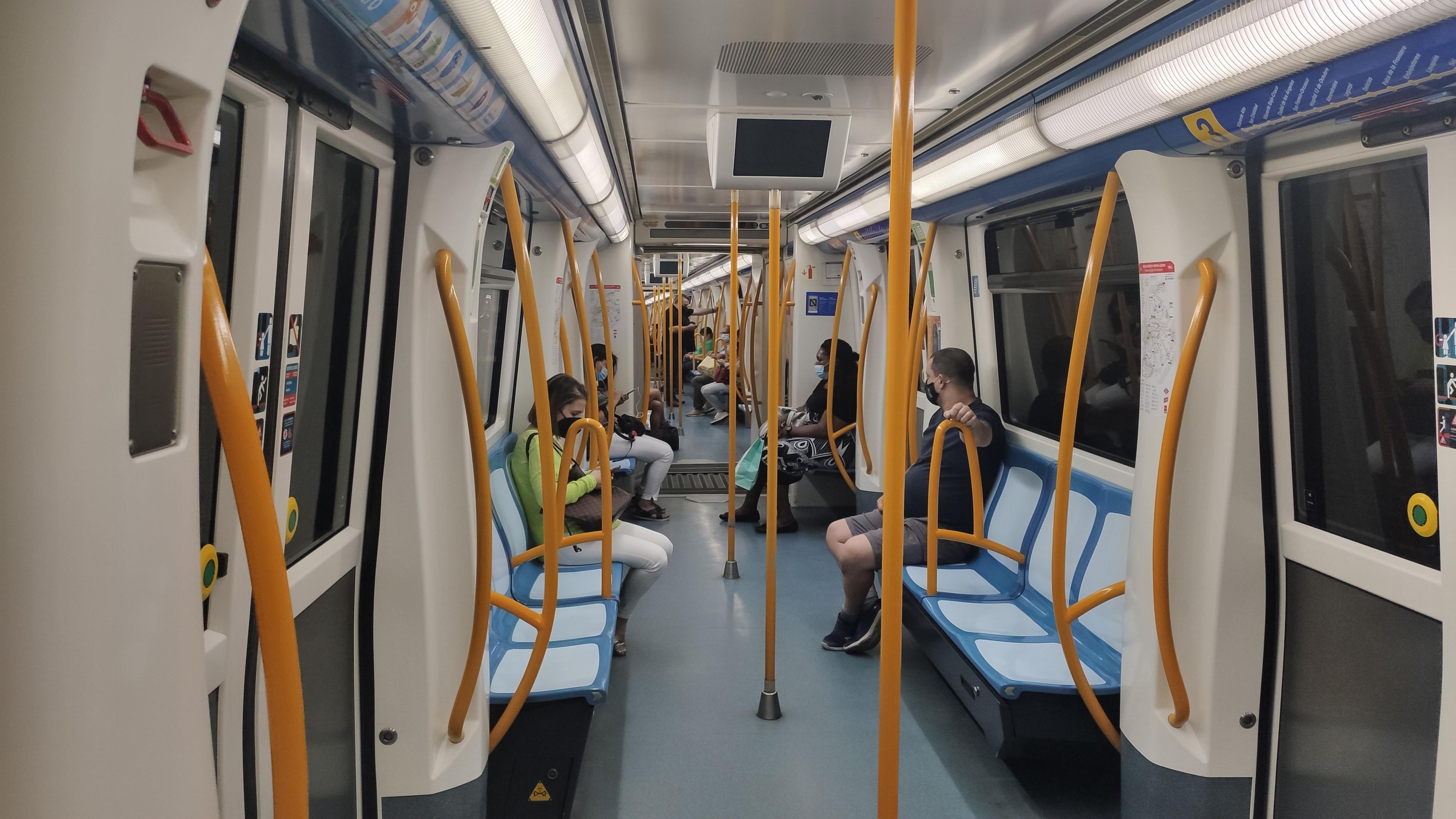 Vagón del Metro de Madrid