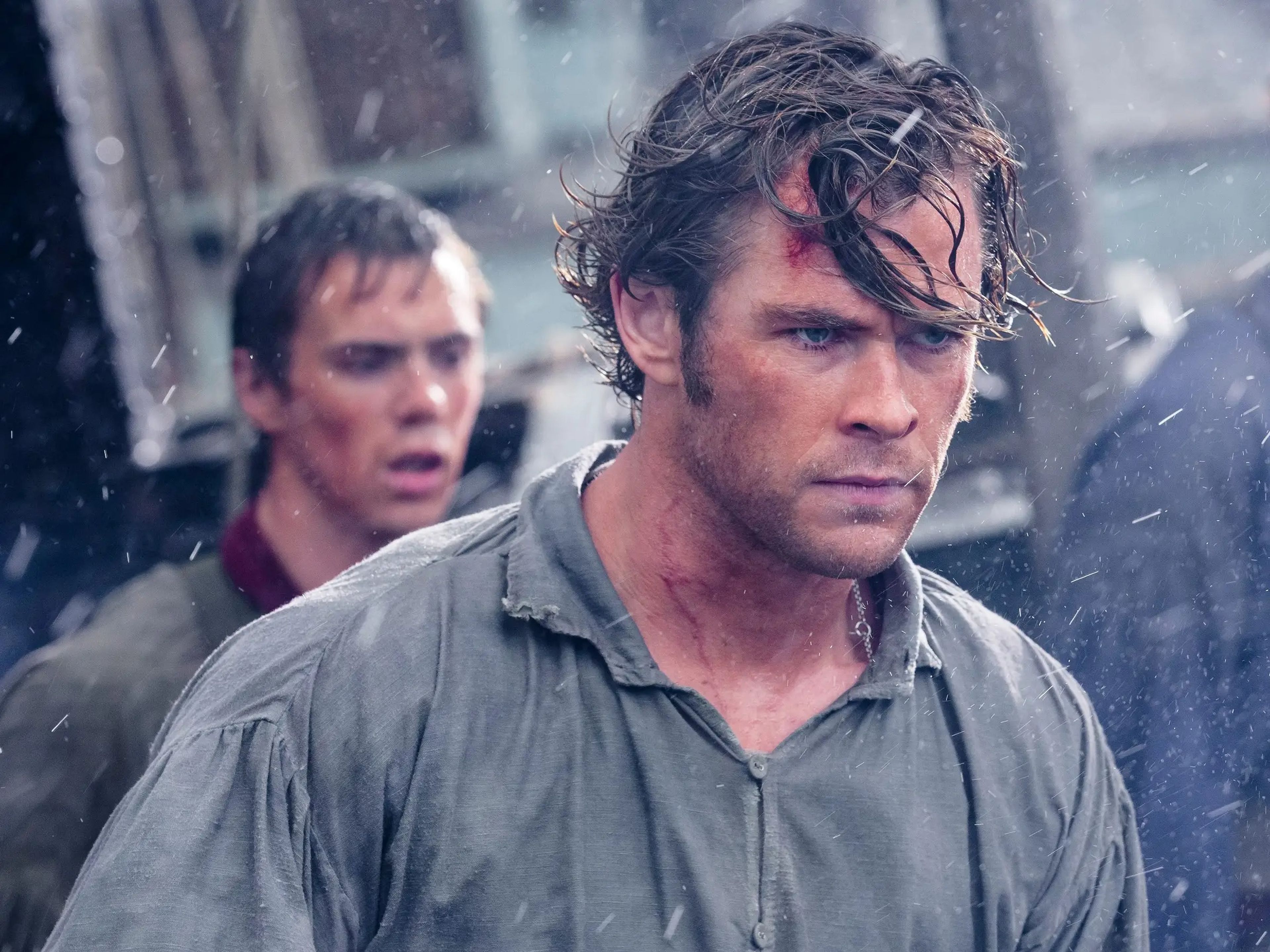 chris hemsworth in the heart of the sea