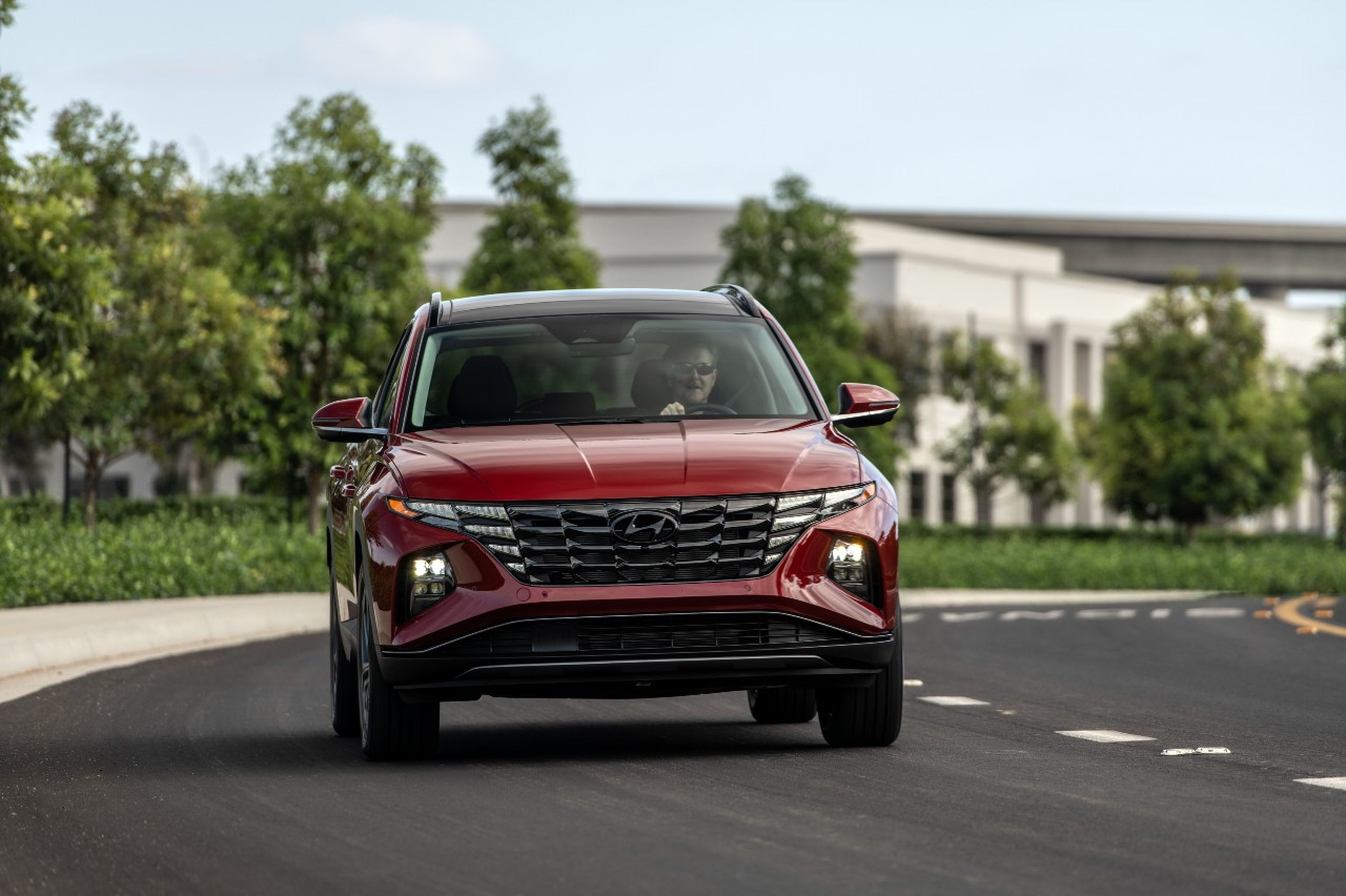 El Hyundai Tucson está disponible con motores de gasolina y diésel electrificados