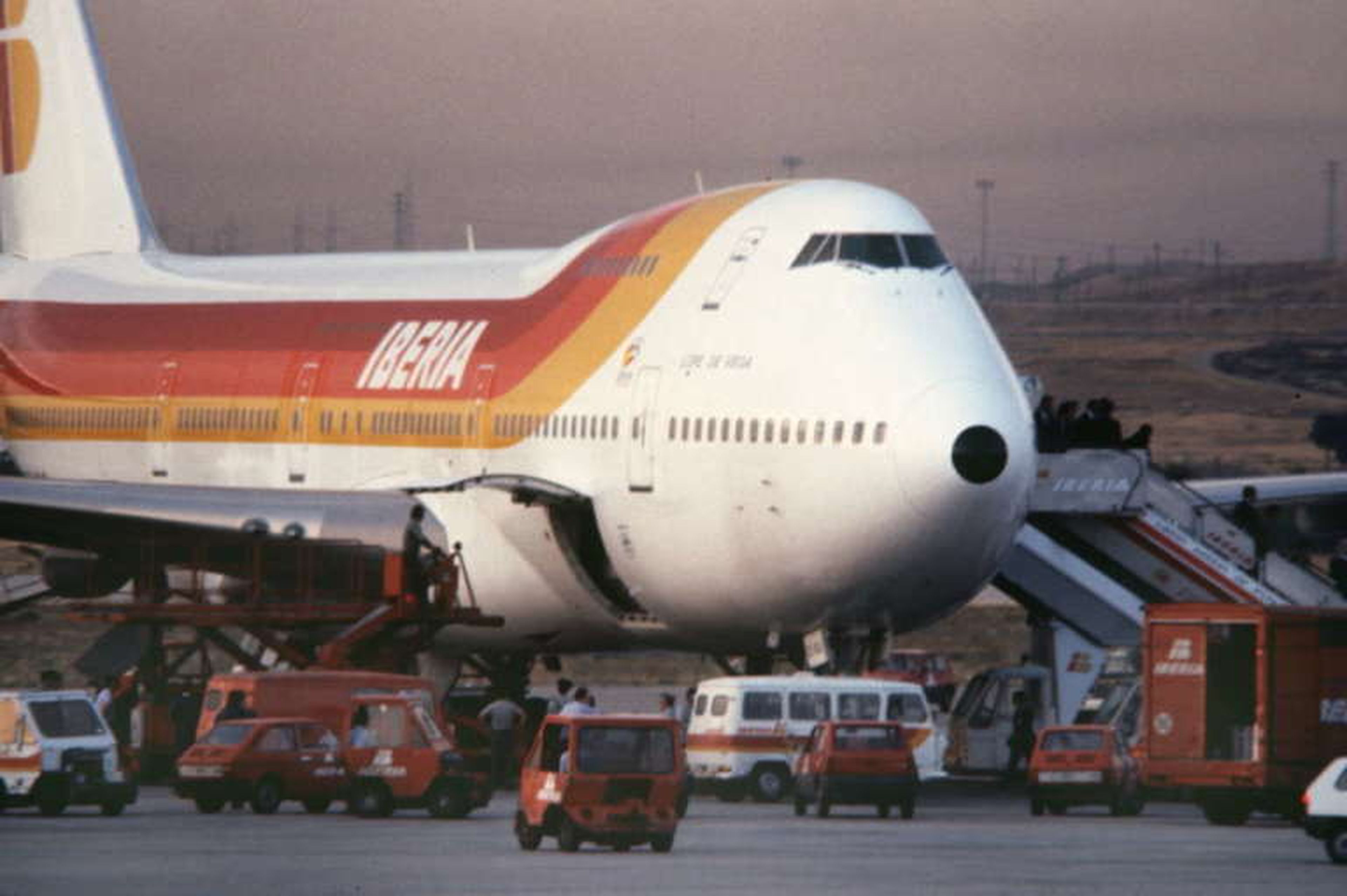 El Guernica viajó en un Boeing 747 de Iberia.