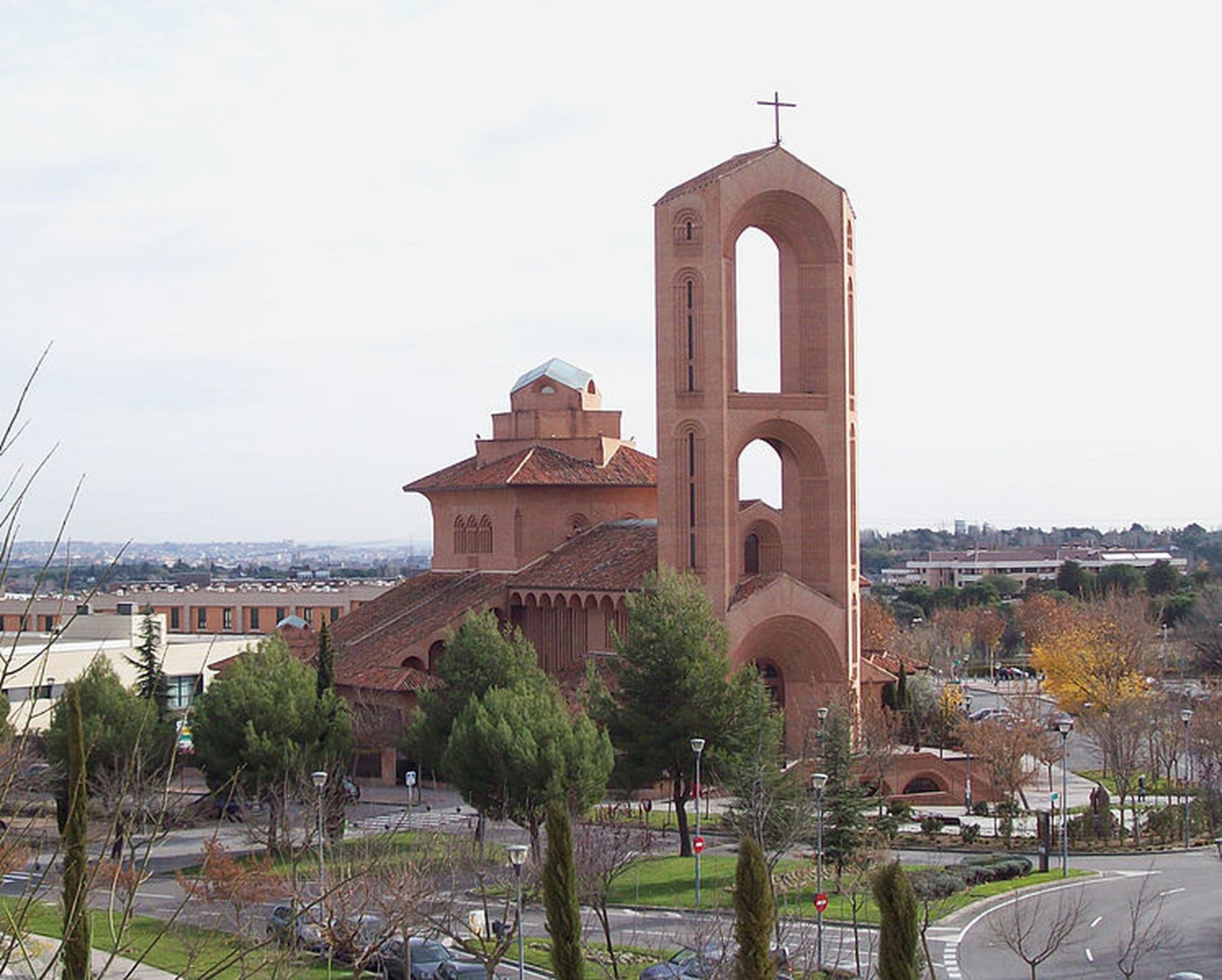 Vista de la Parroquia Santa María de Caná, en Pozuelo de Alarcón (Madrid).