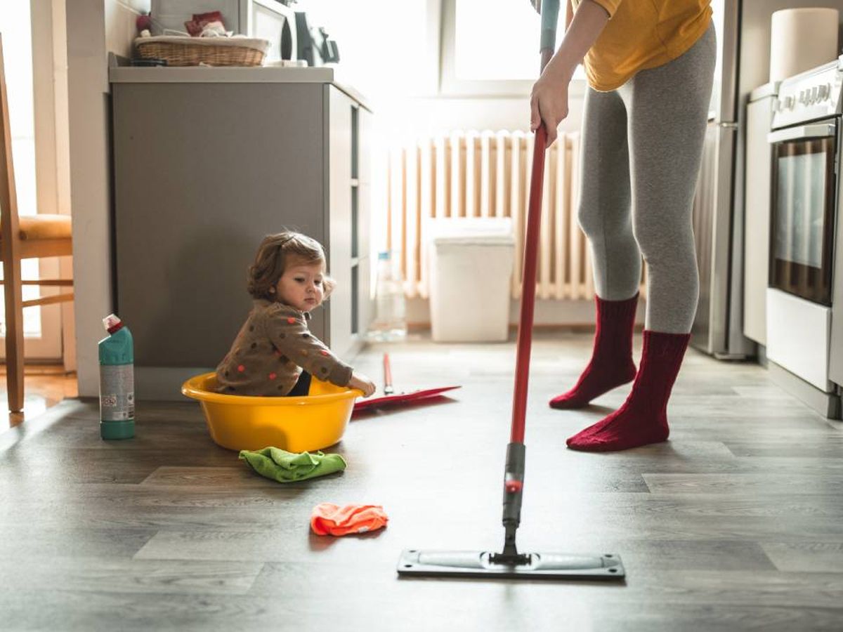 El truco definitivo para fregar el suelo de casa con mayor