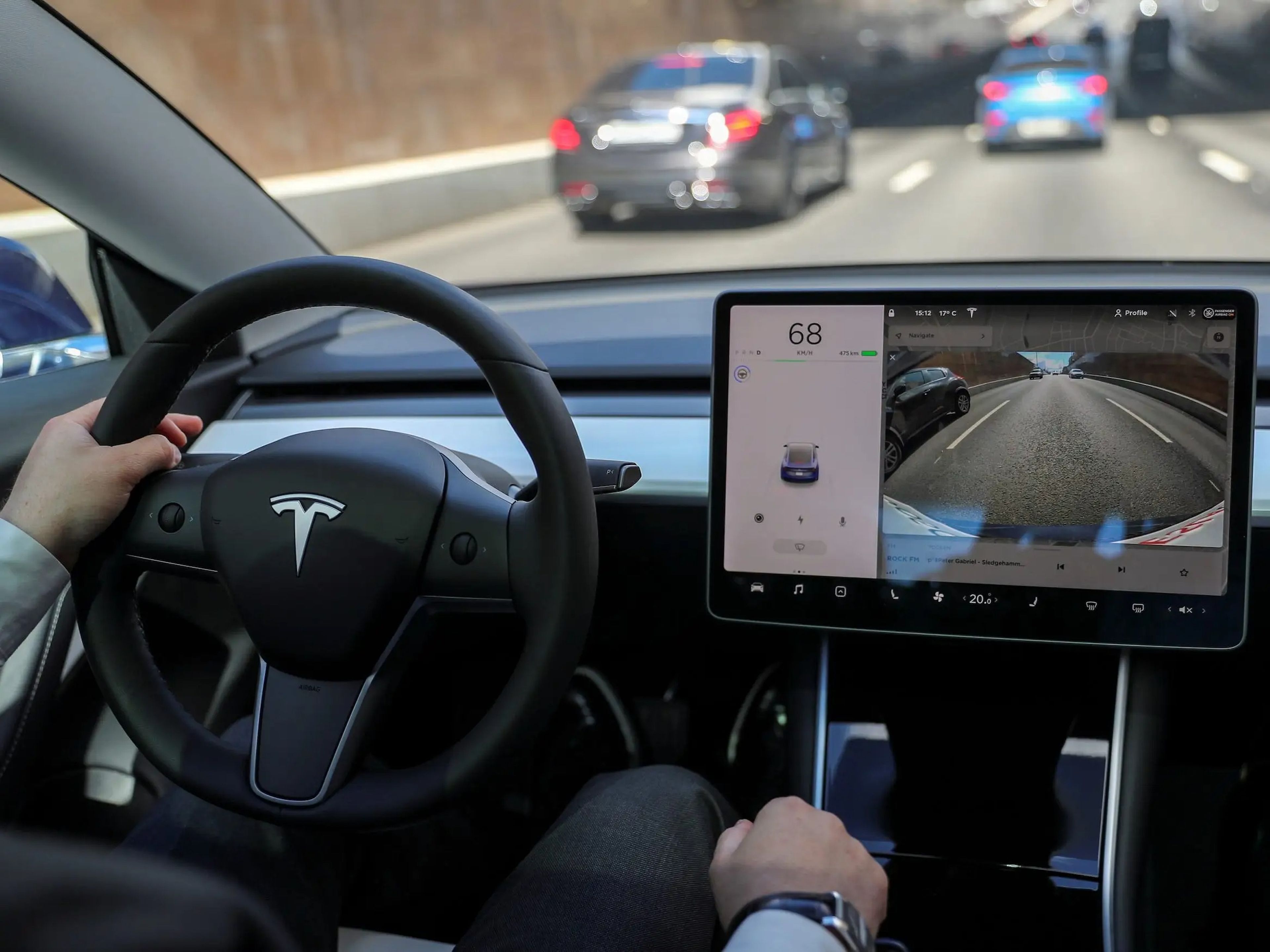 Tesla ha retrasado el lanzamiento del sistema Full Self-Driving