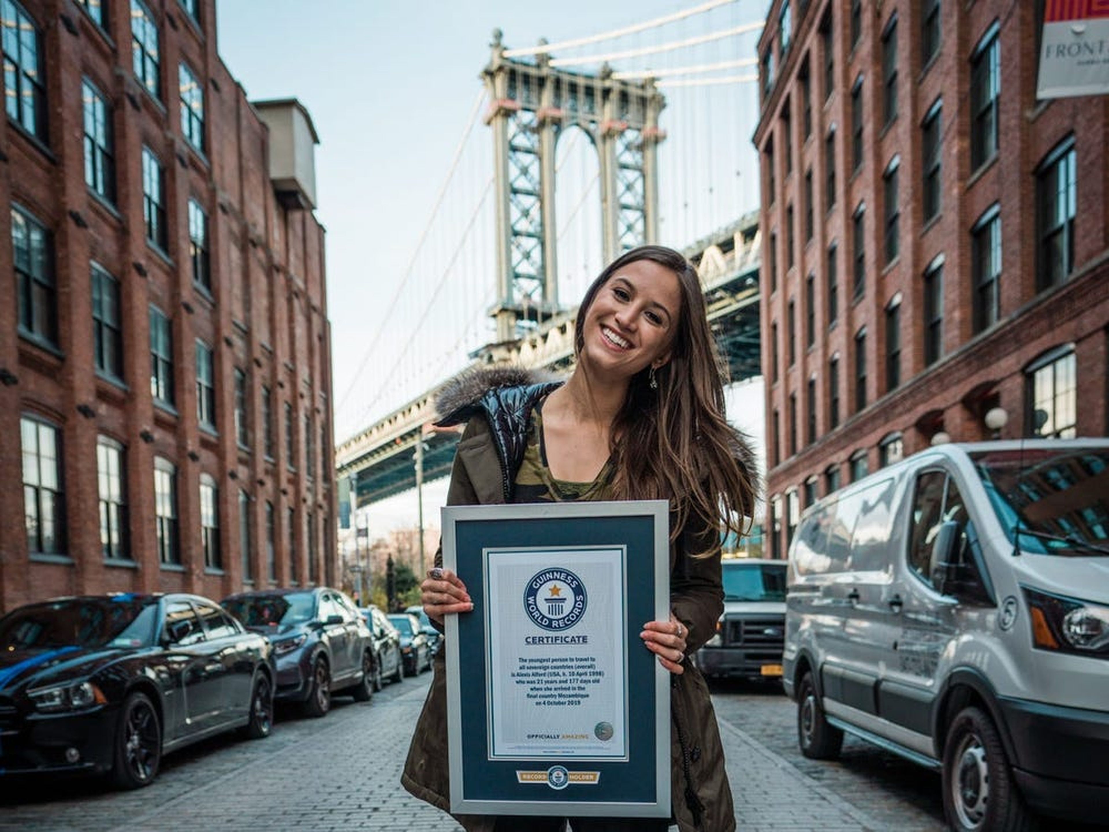 Lexie Alford con su récord Guinness del mundo.