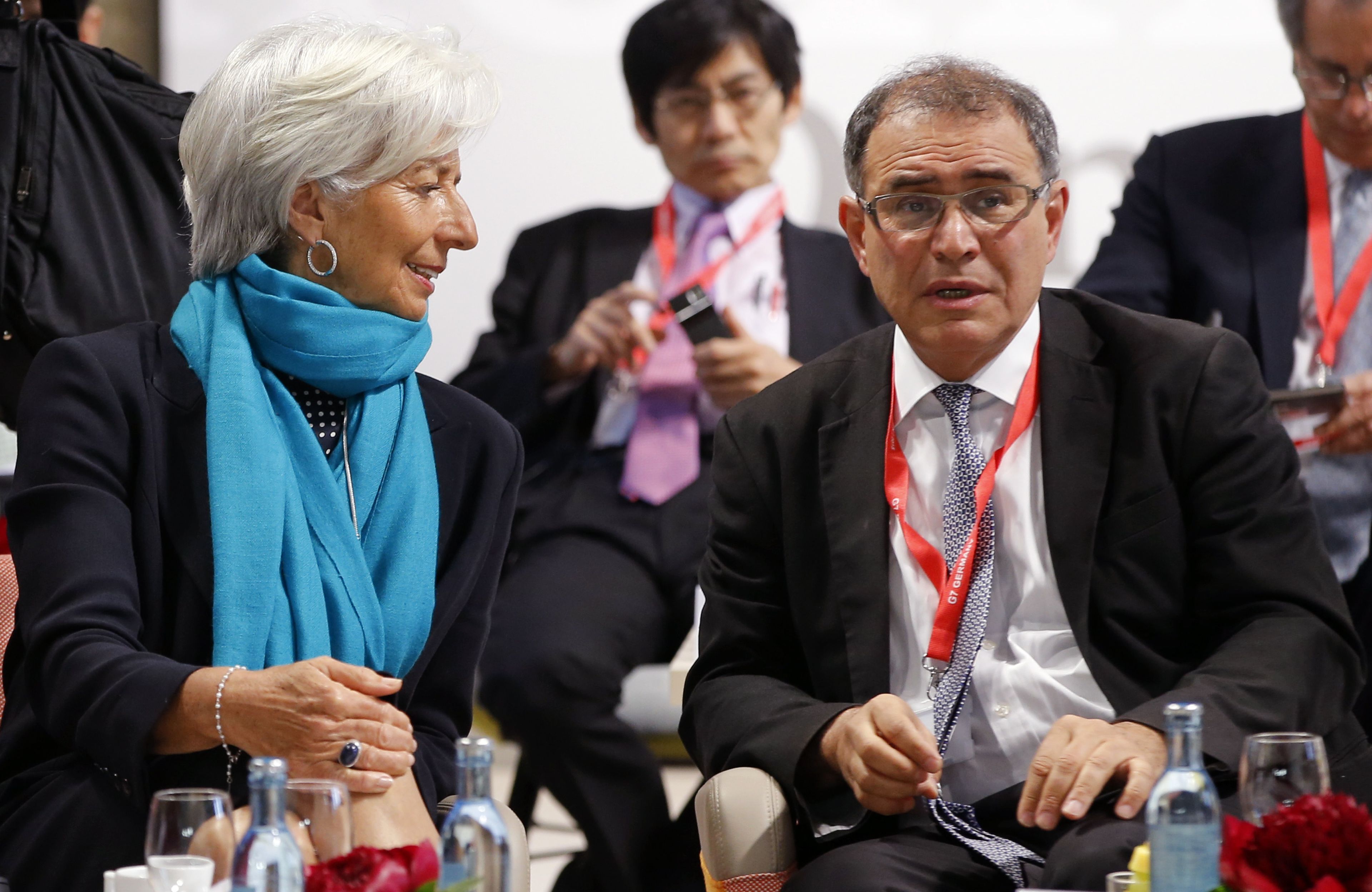 Nouriel Roubini, que predijo la crisis económica de 2008, con la presidenta del Banco Central Europeo, Christine Lagarde.