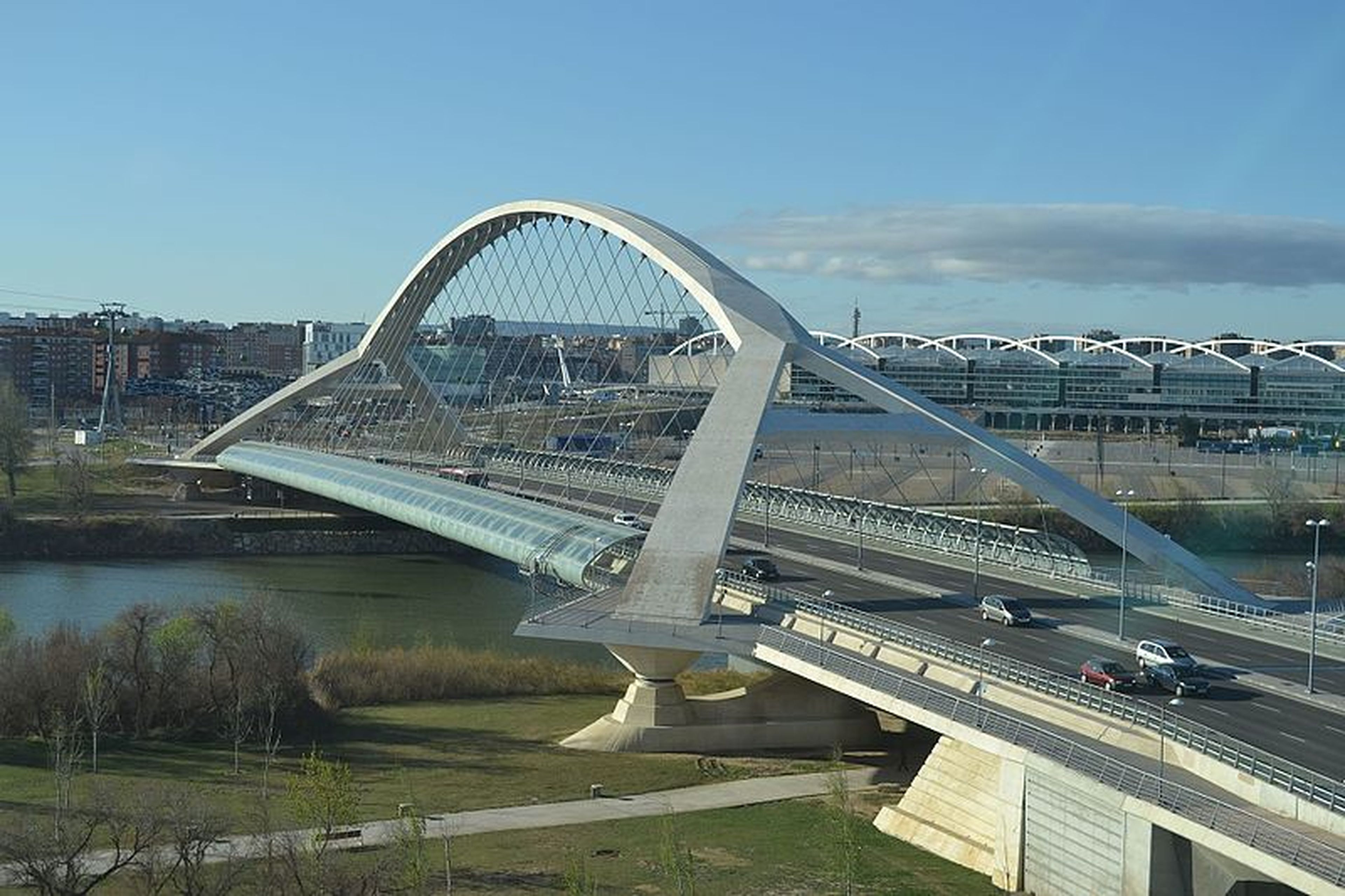 Puente del Tercer Milenio, Zaragoza.