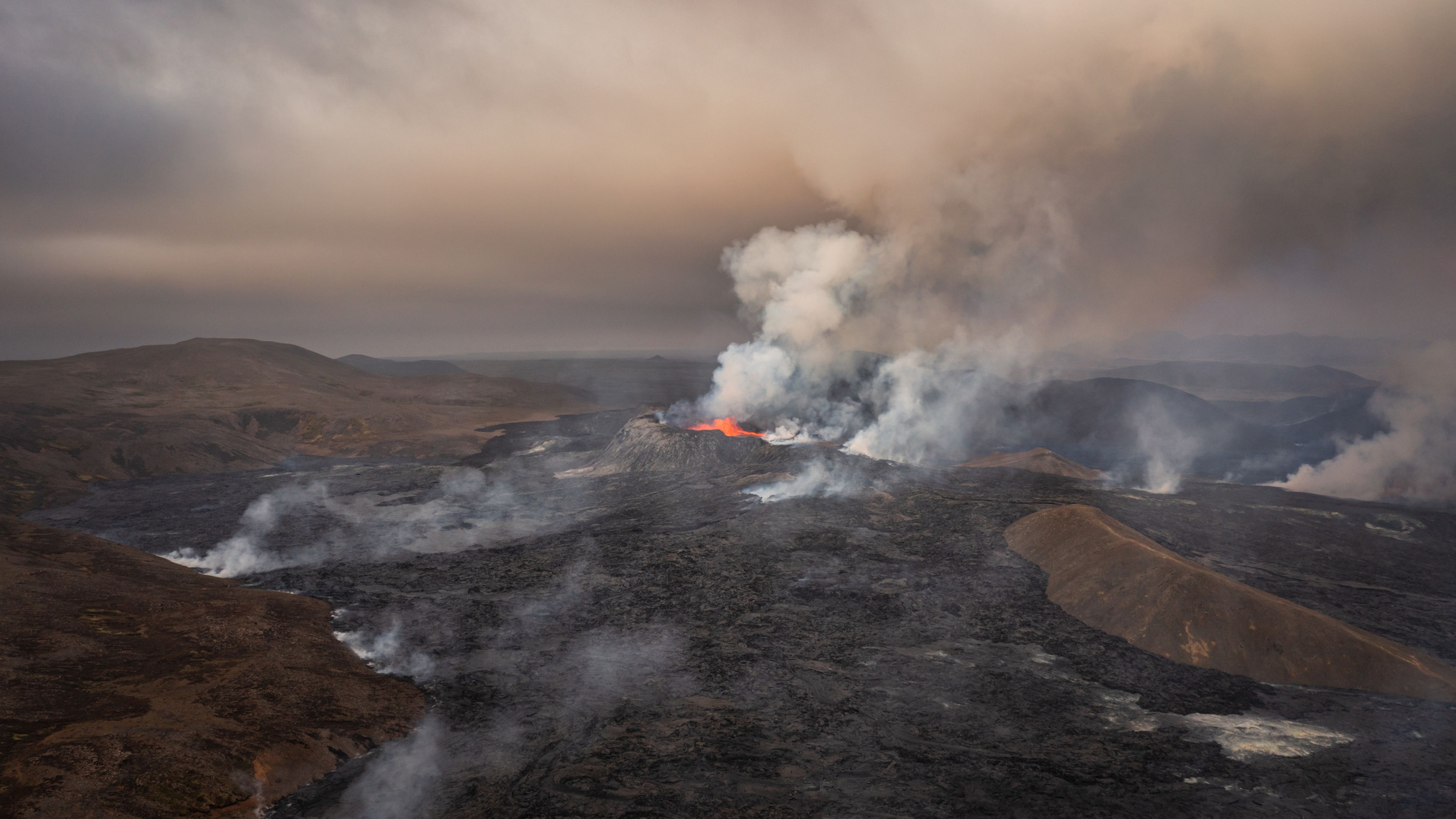 Erupción del volcán Fagradalsfjall, en Islandia.