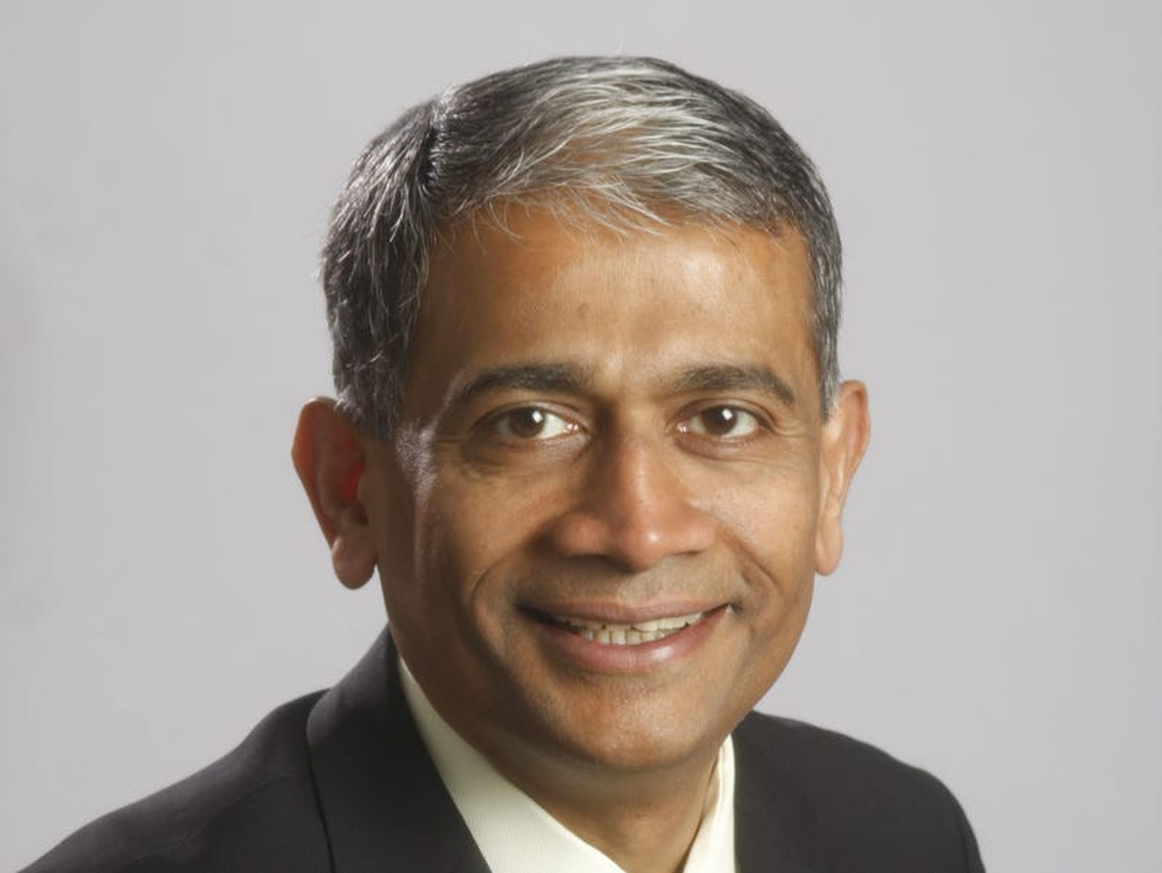 Rajesh Jha, vicepresidente ejecutivo de Experiencias y dispositivos de Microsoft.