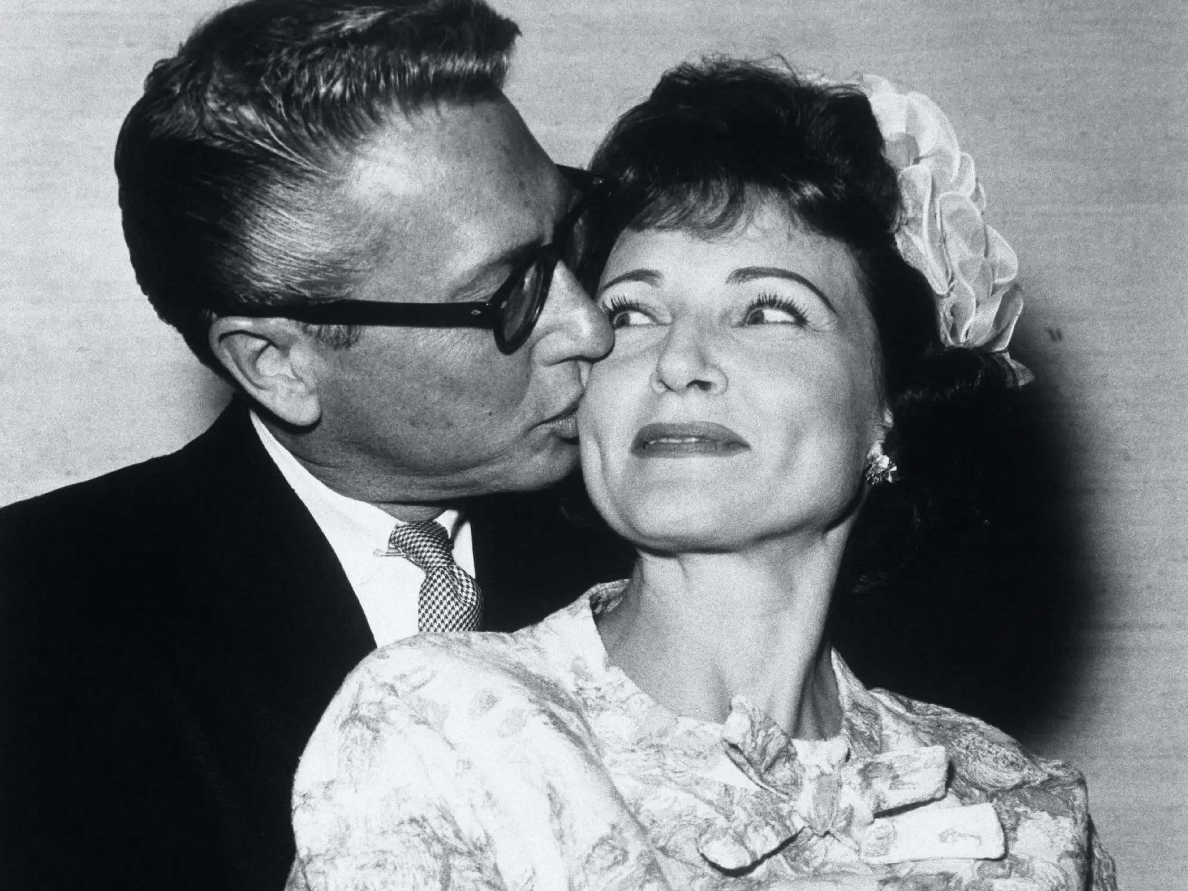 Allen Ludden y White el día de su boda, el 14 de junio de 1963.