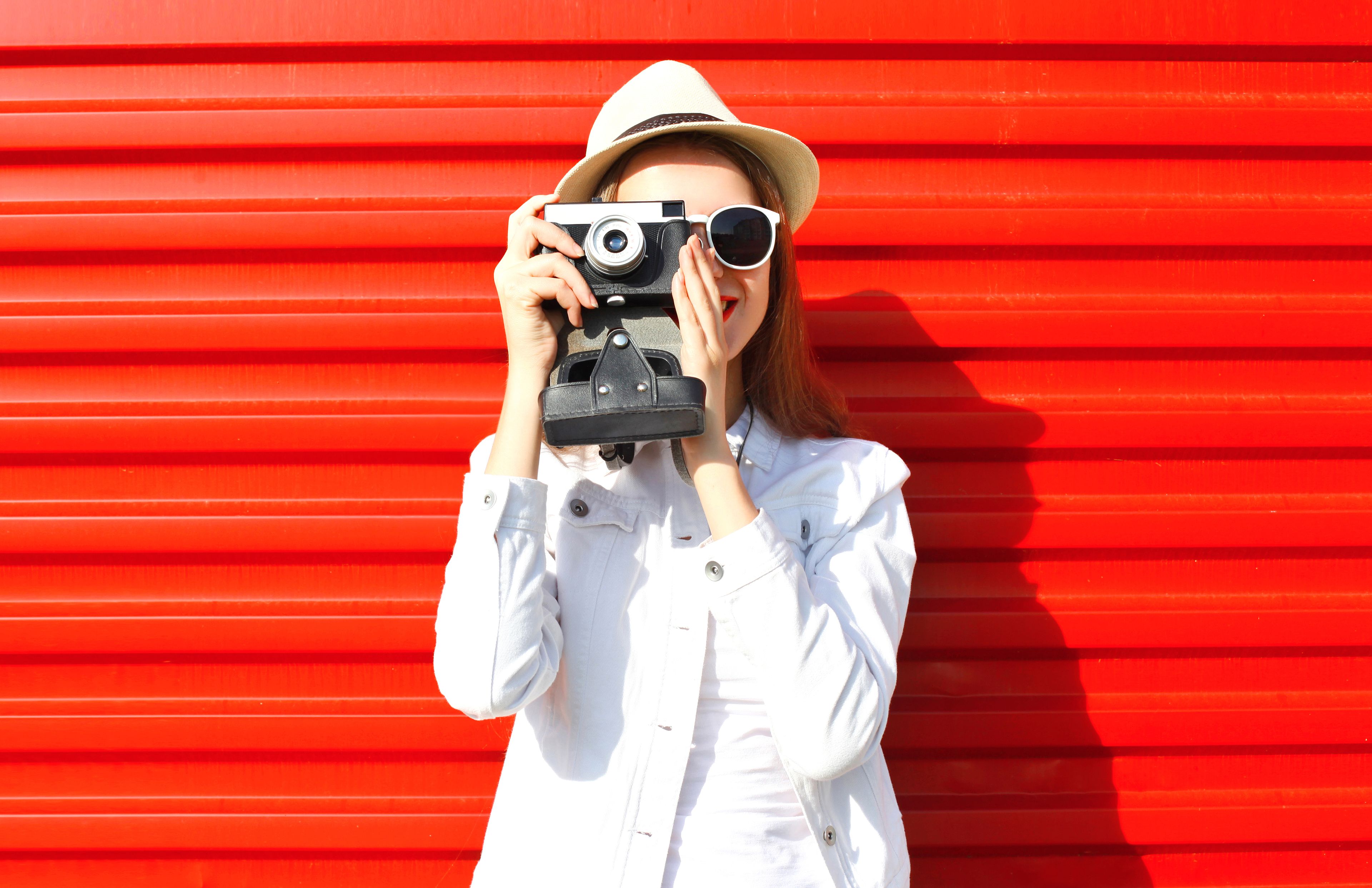 Las cámaras 'vintage', de moda entre 'millennials' en tiempos de metaverso | Business Insider España