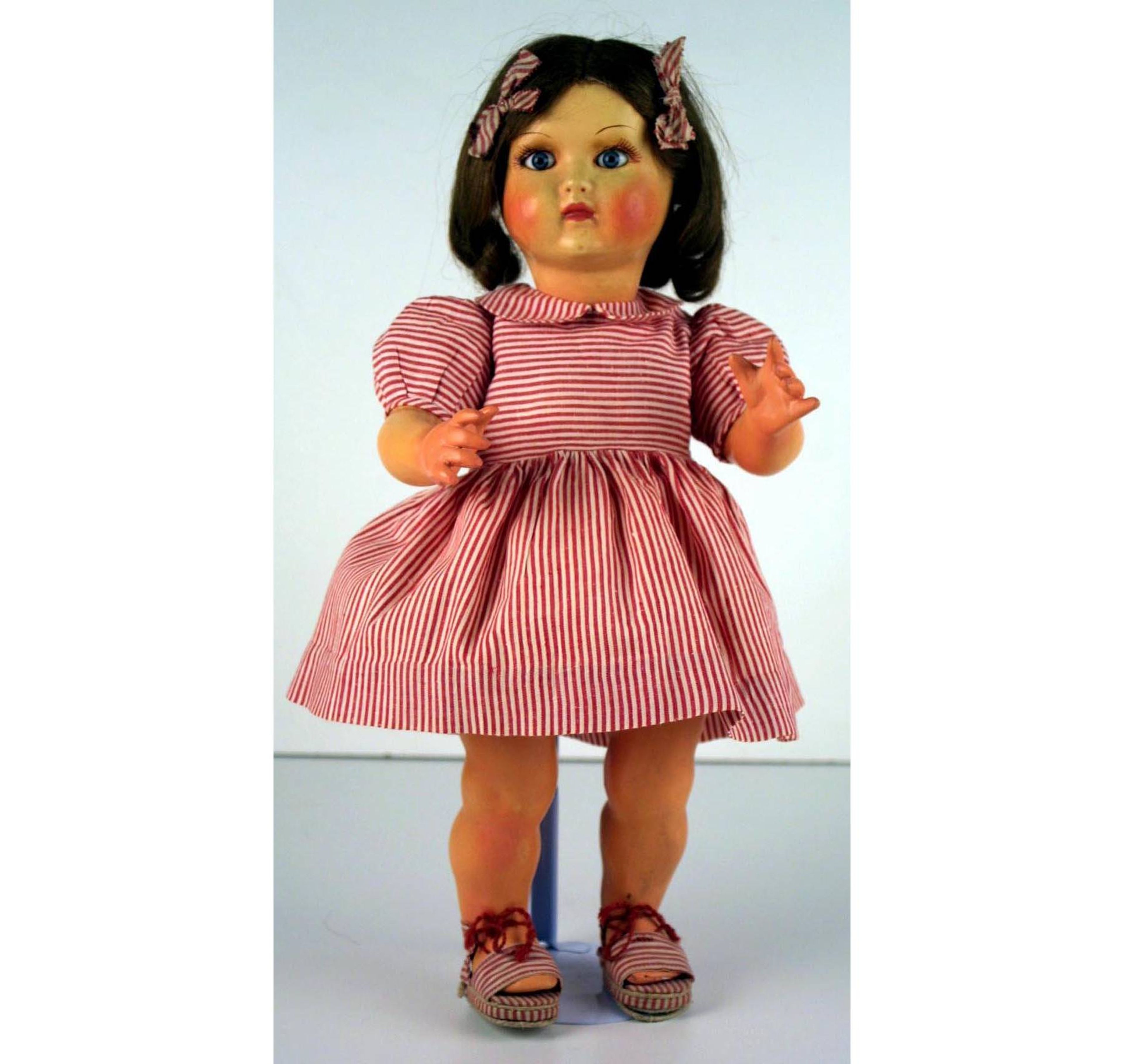 El primer modelo de la muñeca Mariquita Pérez.