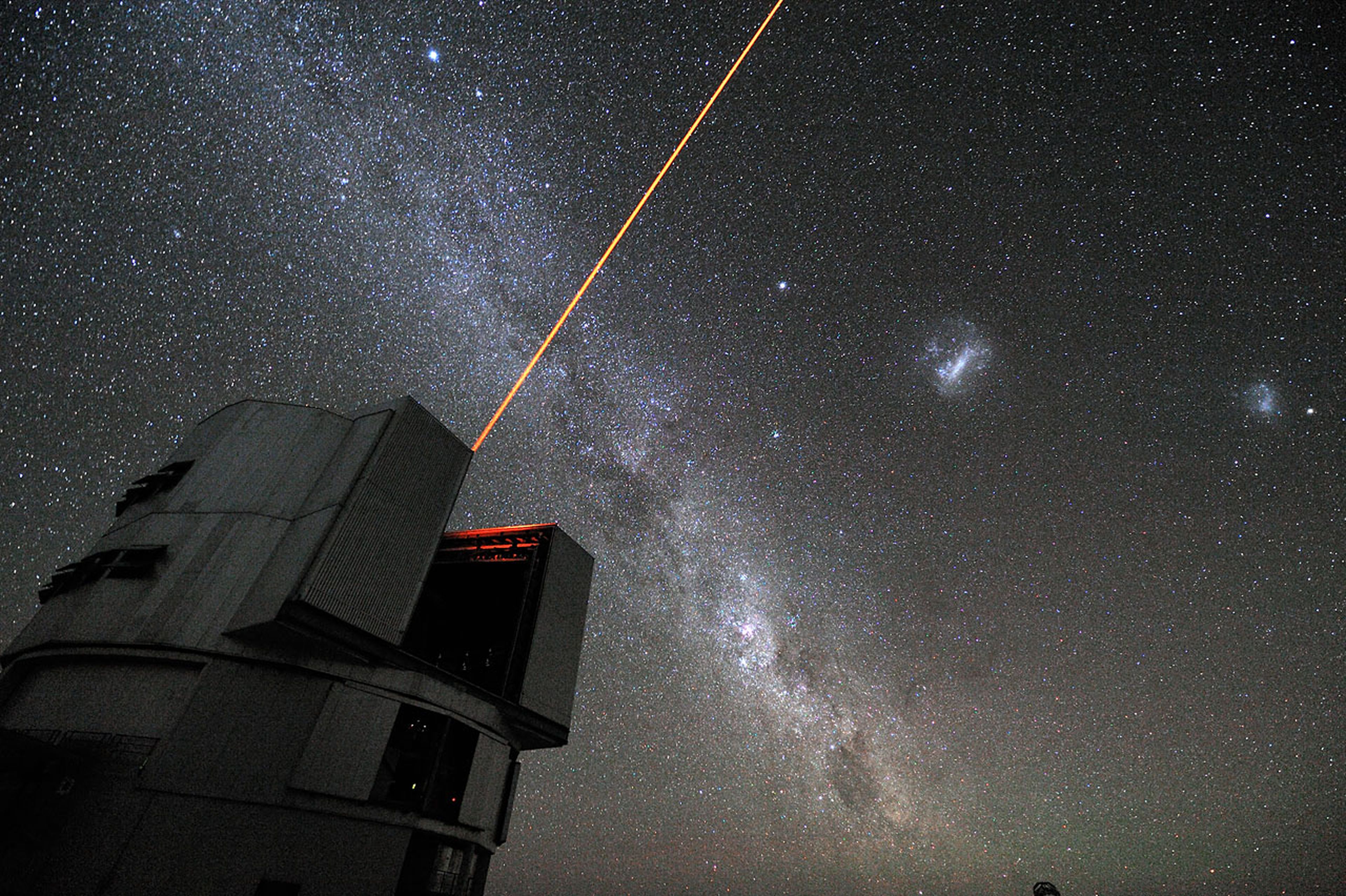 Así funciona el telescopio VLT.