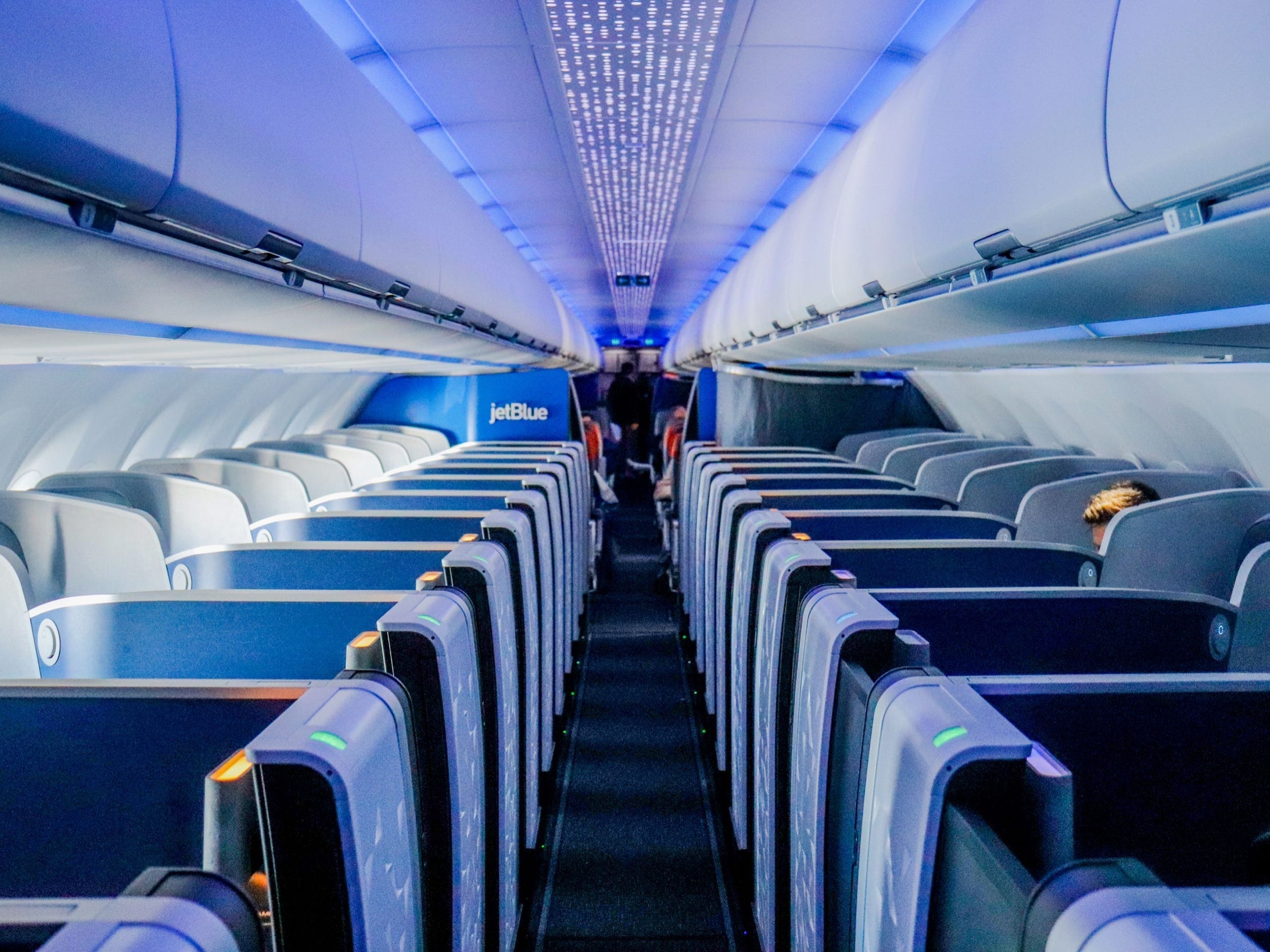 Volando con JetBlue Airways de Londres a Nueva York en clase ejecutiva Mint.
