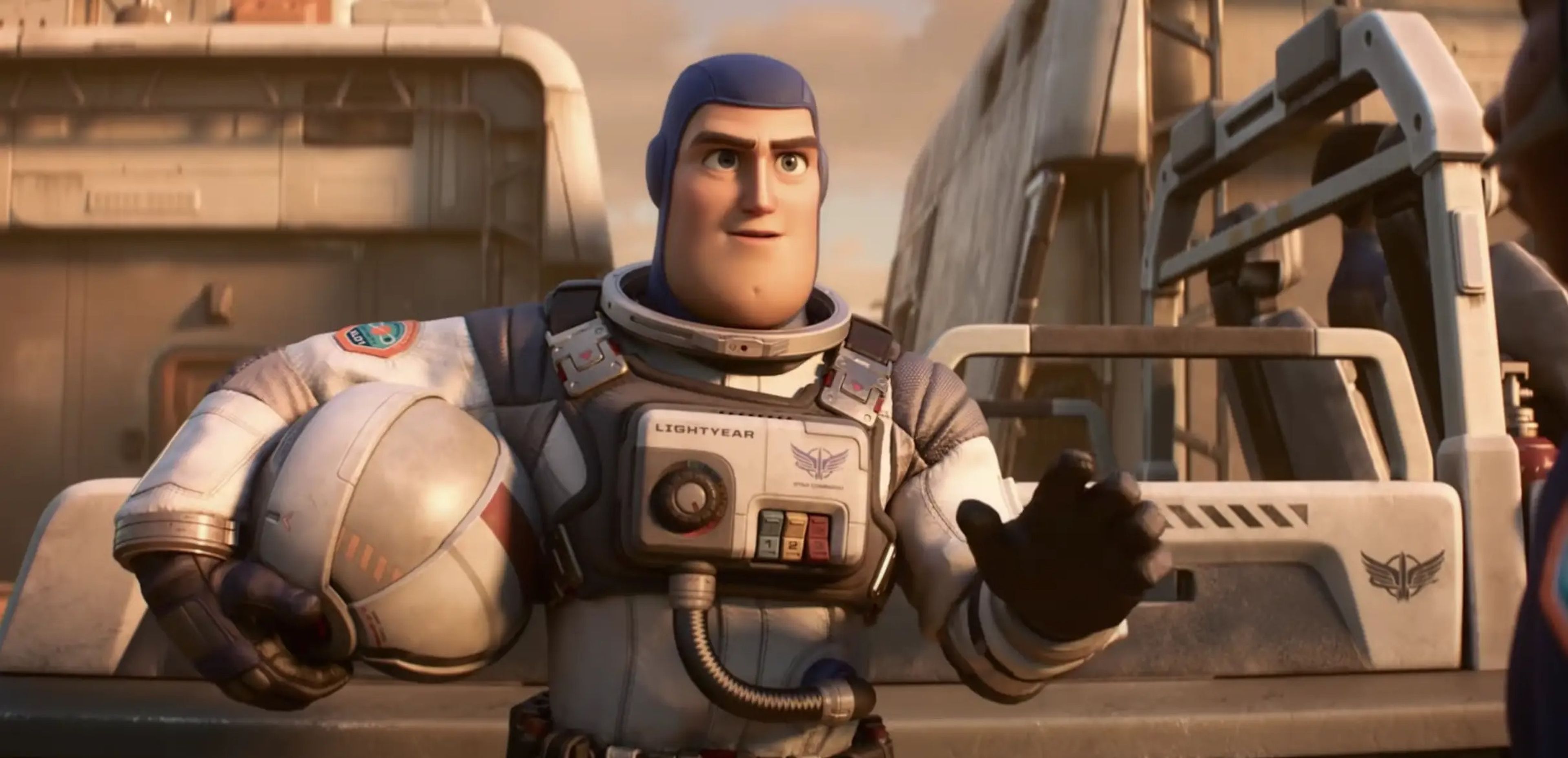 La película animada de ciencia ficción cuenta la historia del origen de Buzz Lightyear, el héroe que inspiró el juguete.