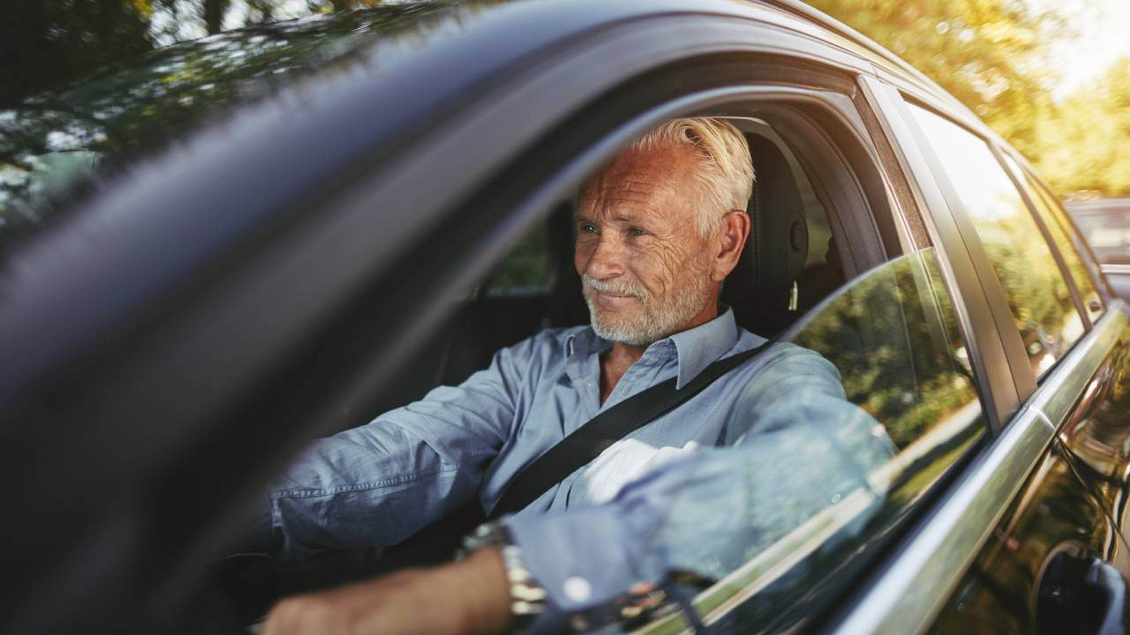 Conducir persona mayor
