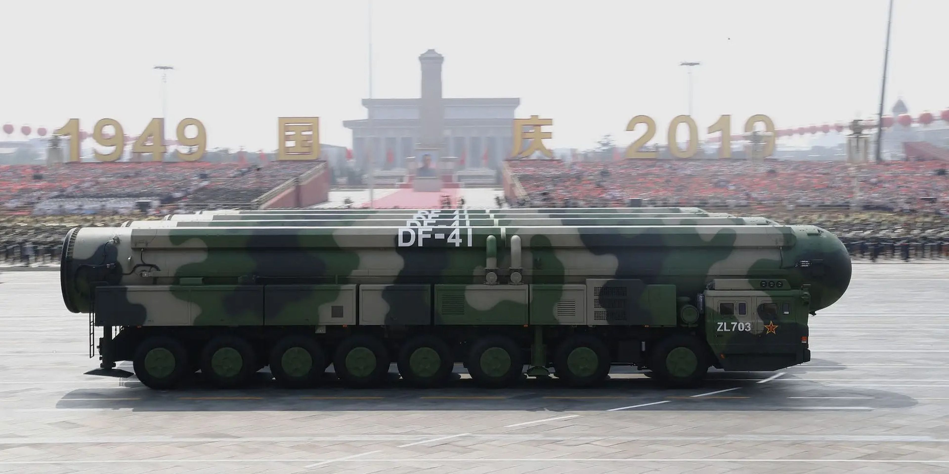 Misiles balísticos intercontinentales DF-41 chinos en un desfile militar en Pekín el 1 de octubre de 2019.