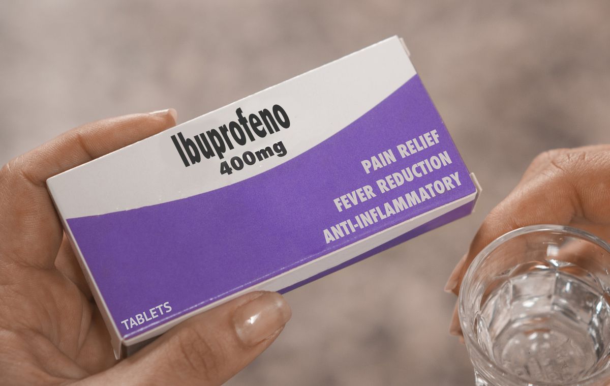 Riesgos y efectos secundarios del consumo prolongado del ibuprofeno