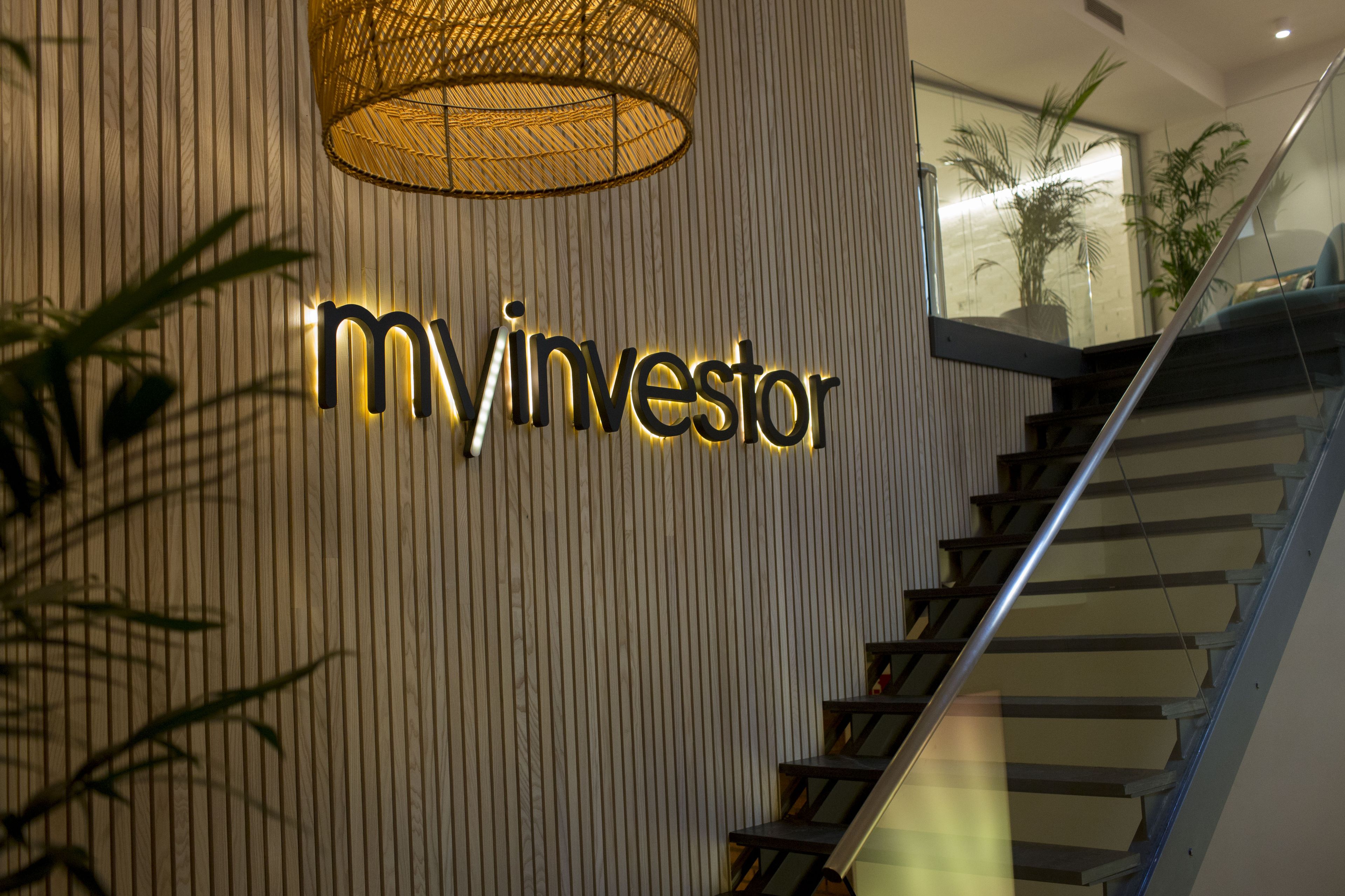 MyInvestor logo.