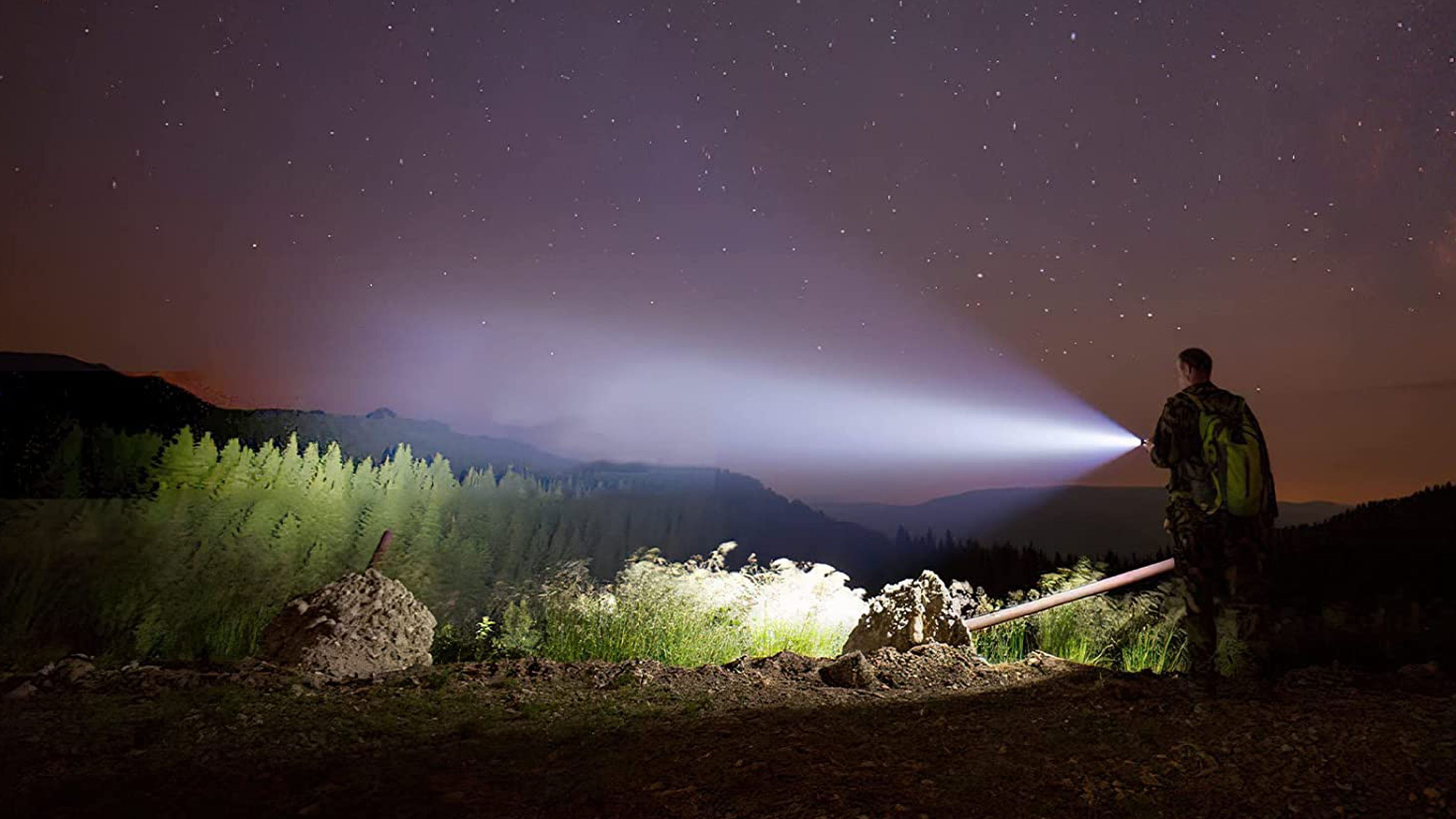Mejores linternas LED para ir de camping o de montaña